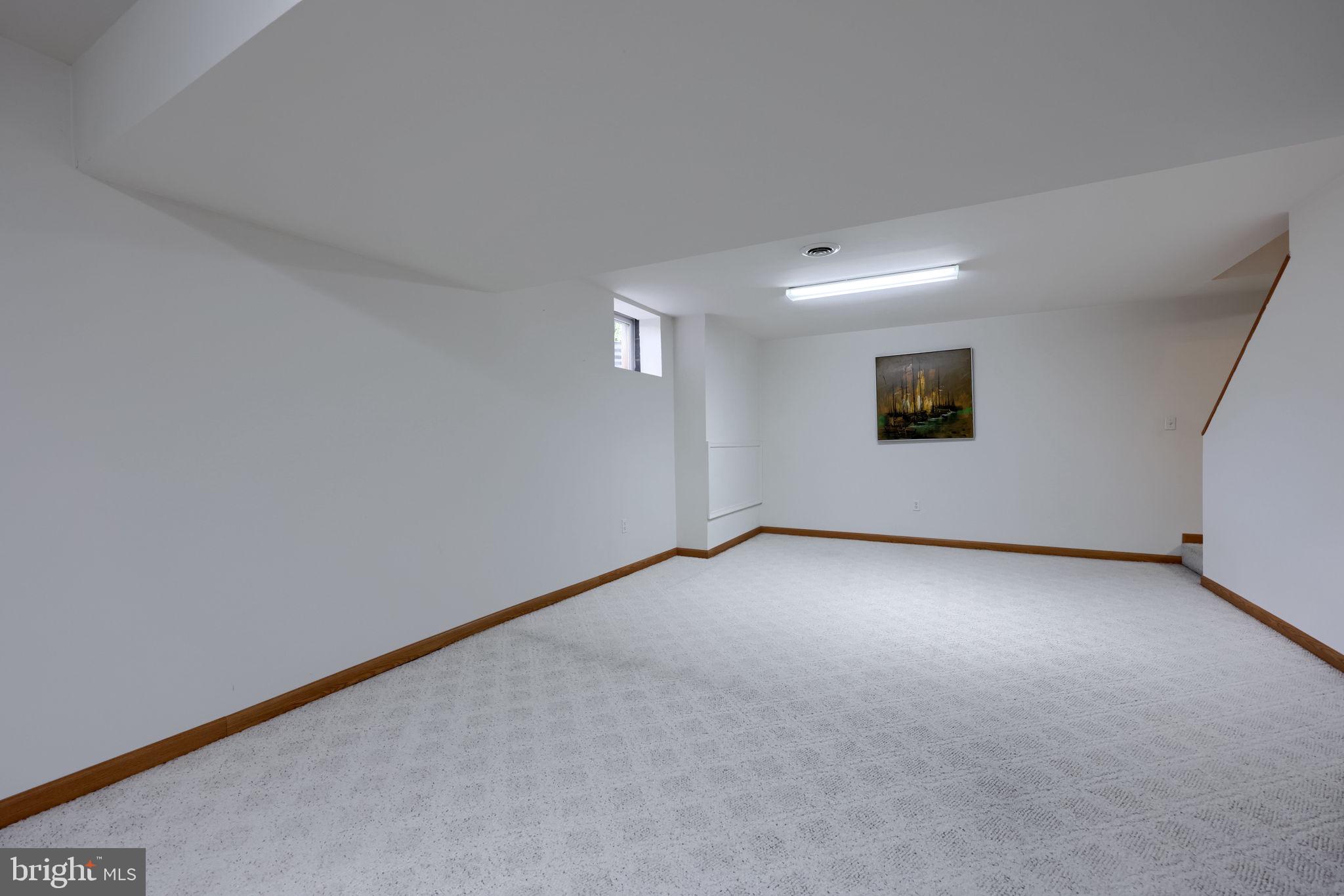 SOUTHPOINT COMMONS - Residential