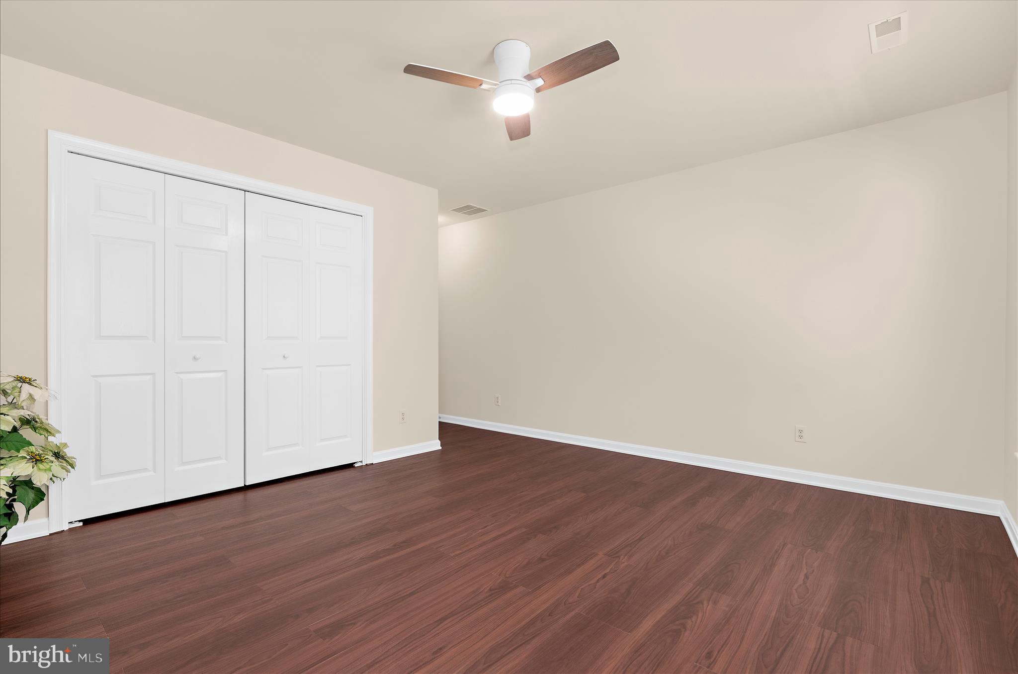 STONINGTON - Residential