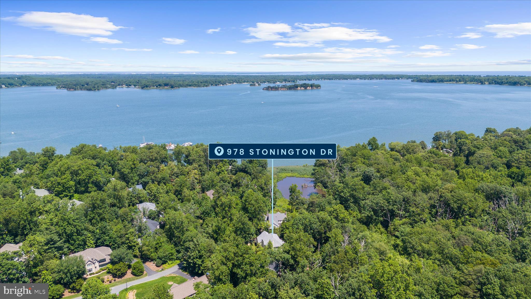 STONINGTON - Residential