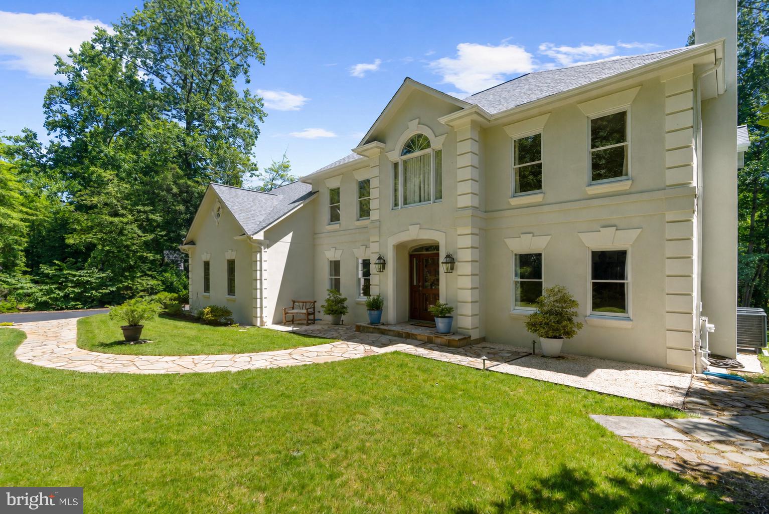 STONINGTON - Residential