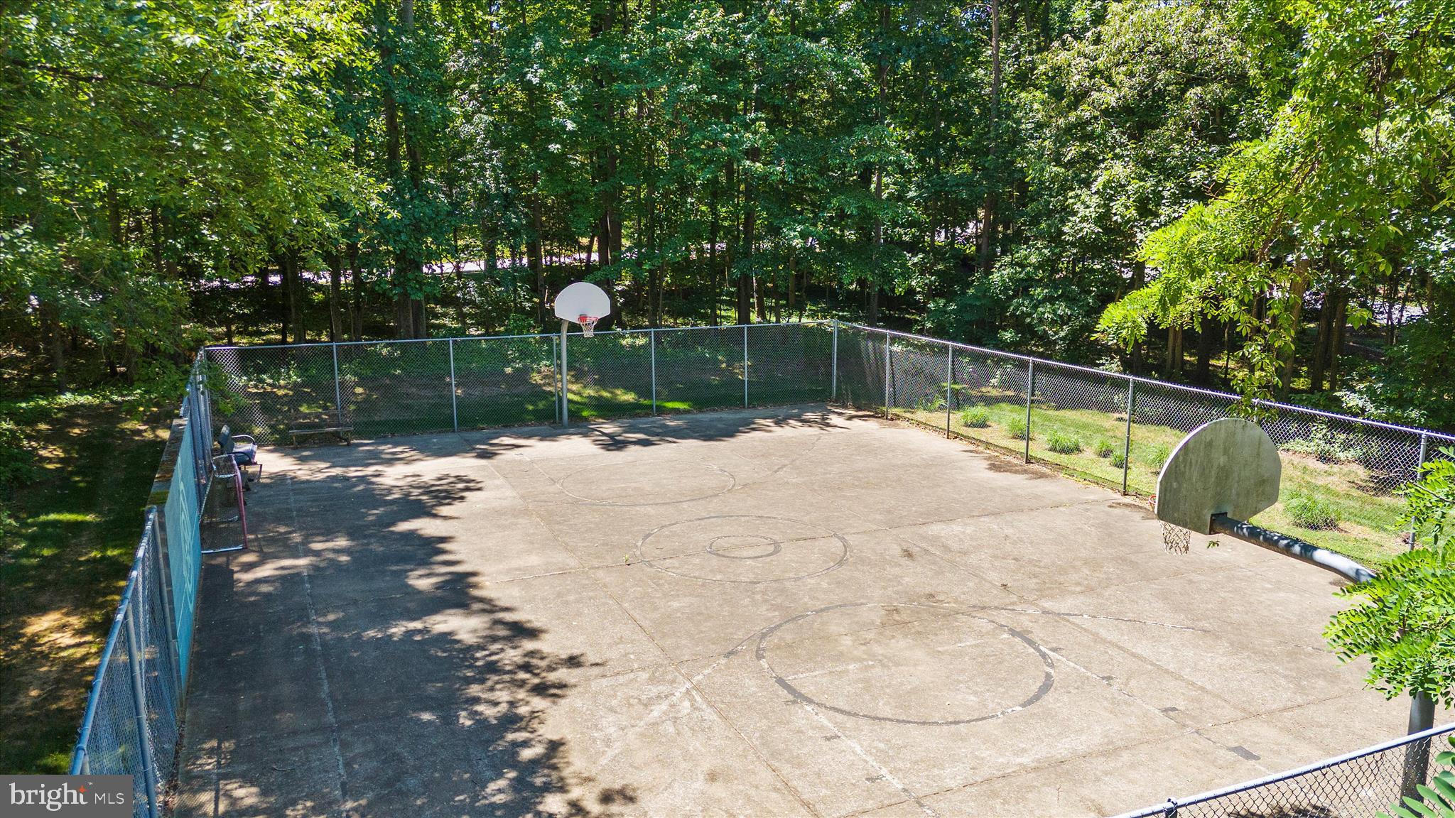 STONINGTON - Residential