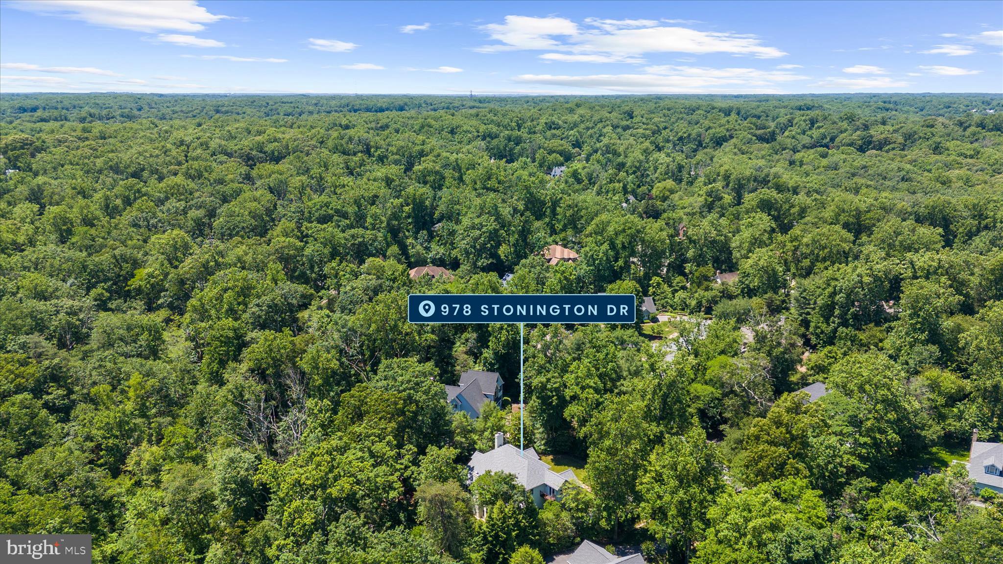 STONINGTON - Residential