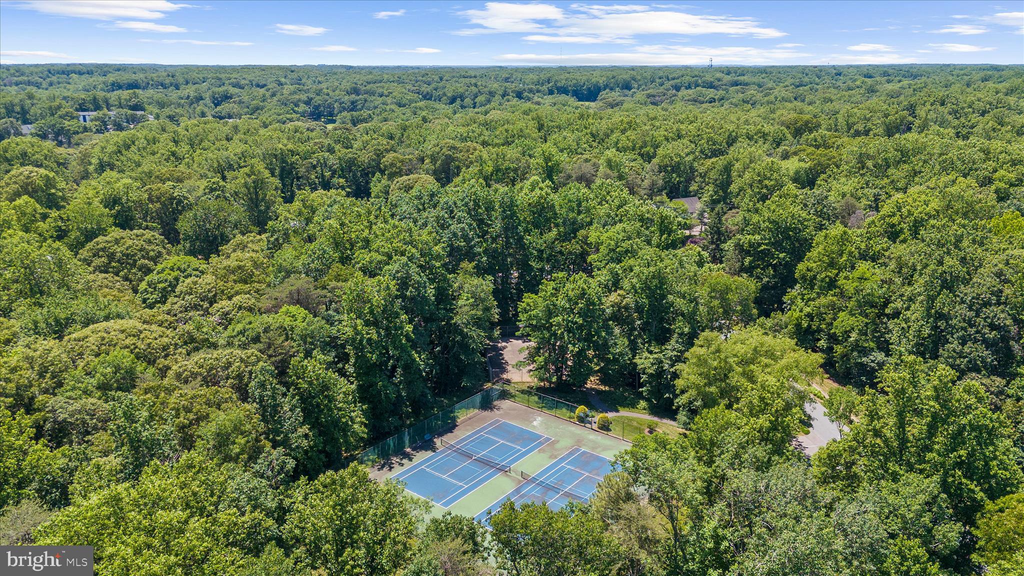 STONINGTON - Residential