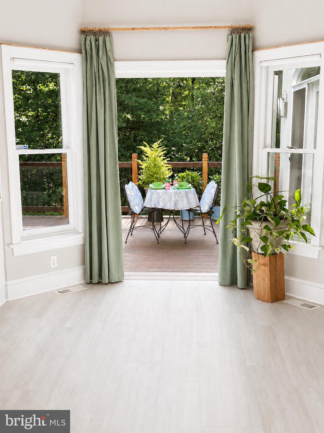 STONINGTON - Residential