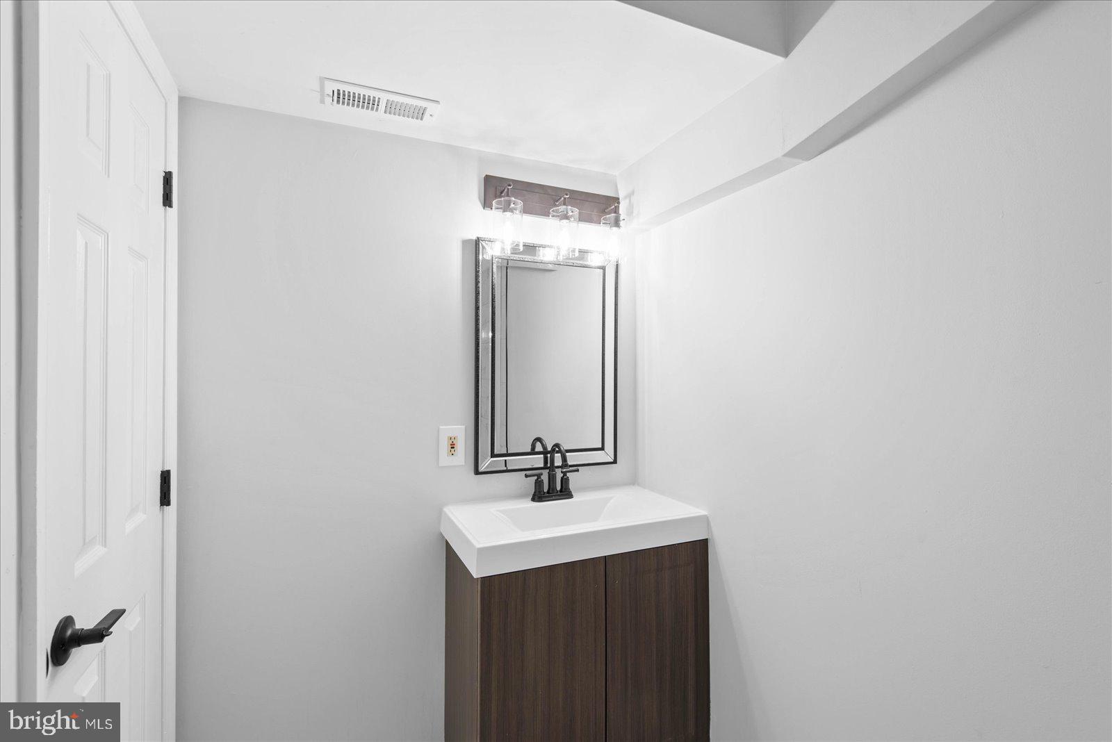 ARBOR GLEN - Residential