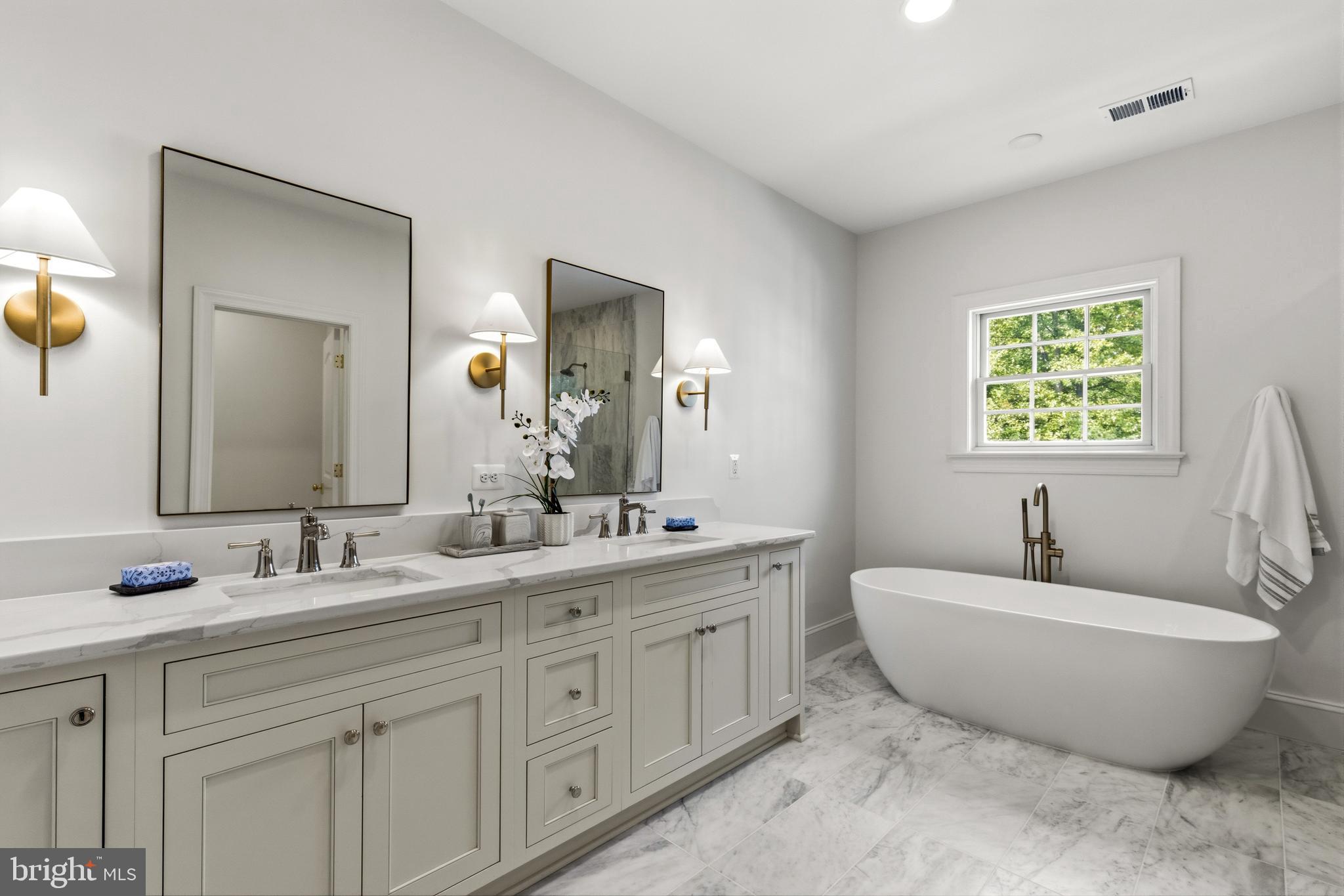 BEVERLEY HILLS - Residential