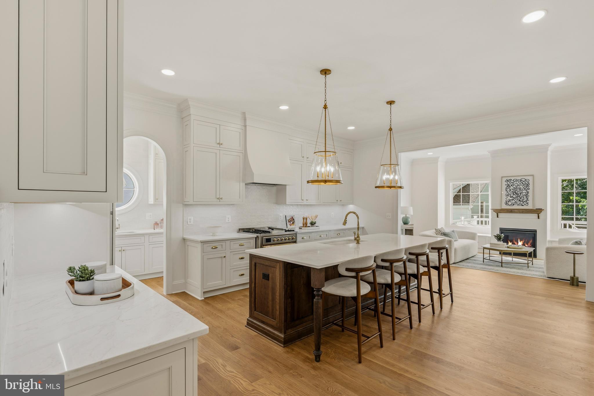 BEVERLEY HILLS - Residential