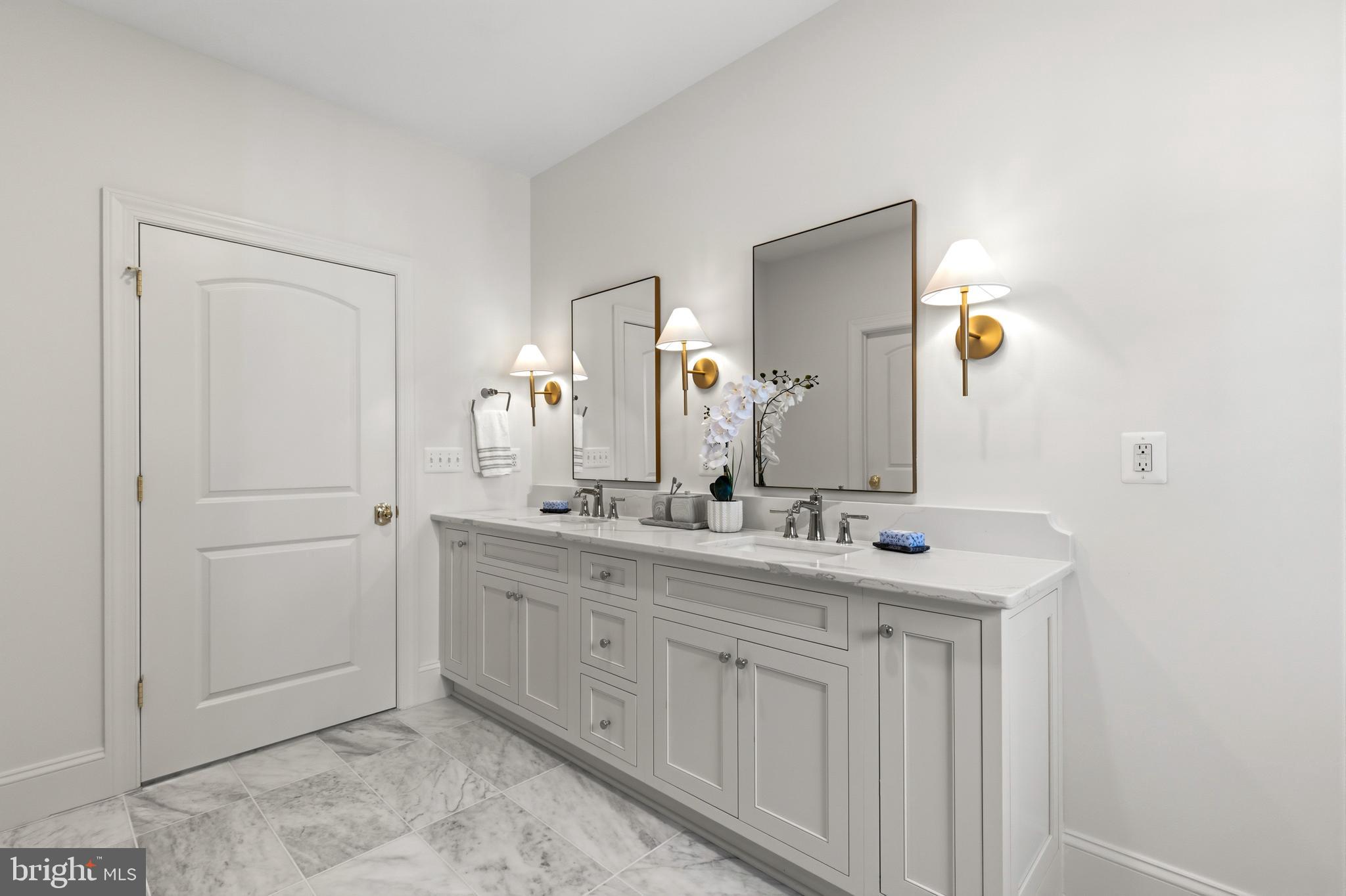 BEVERLEY HILLS - Residential