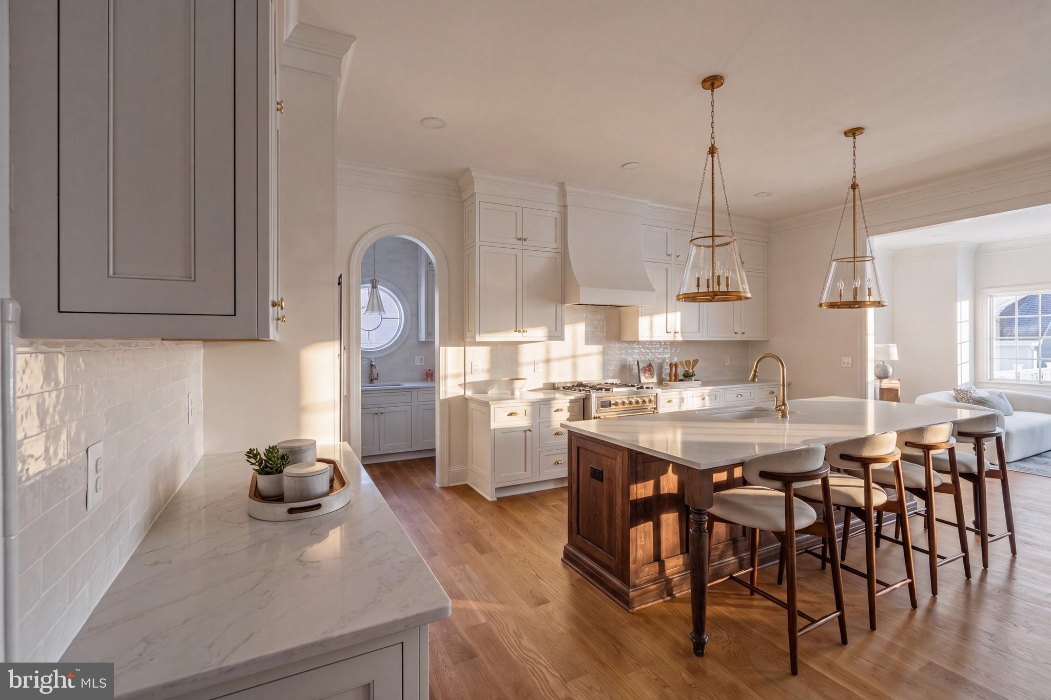 BEVERLEY HILLS - Residential
