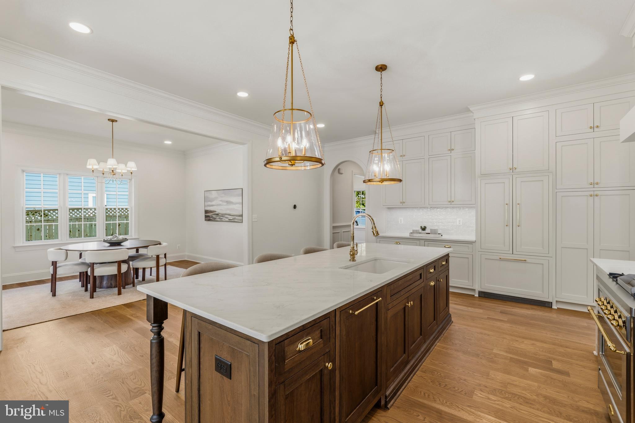 BEVERLEY HILLS - Residential