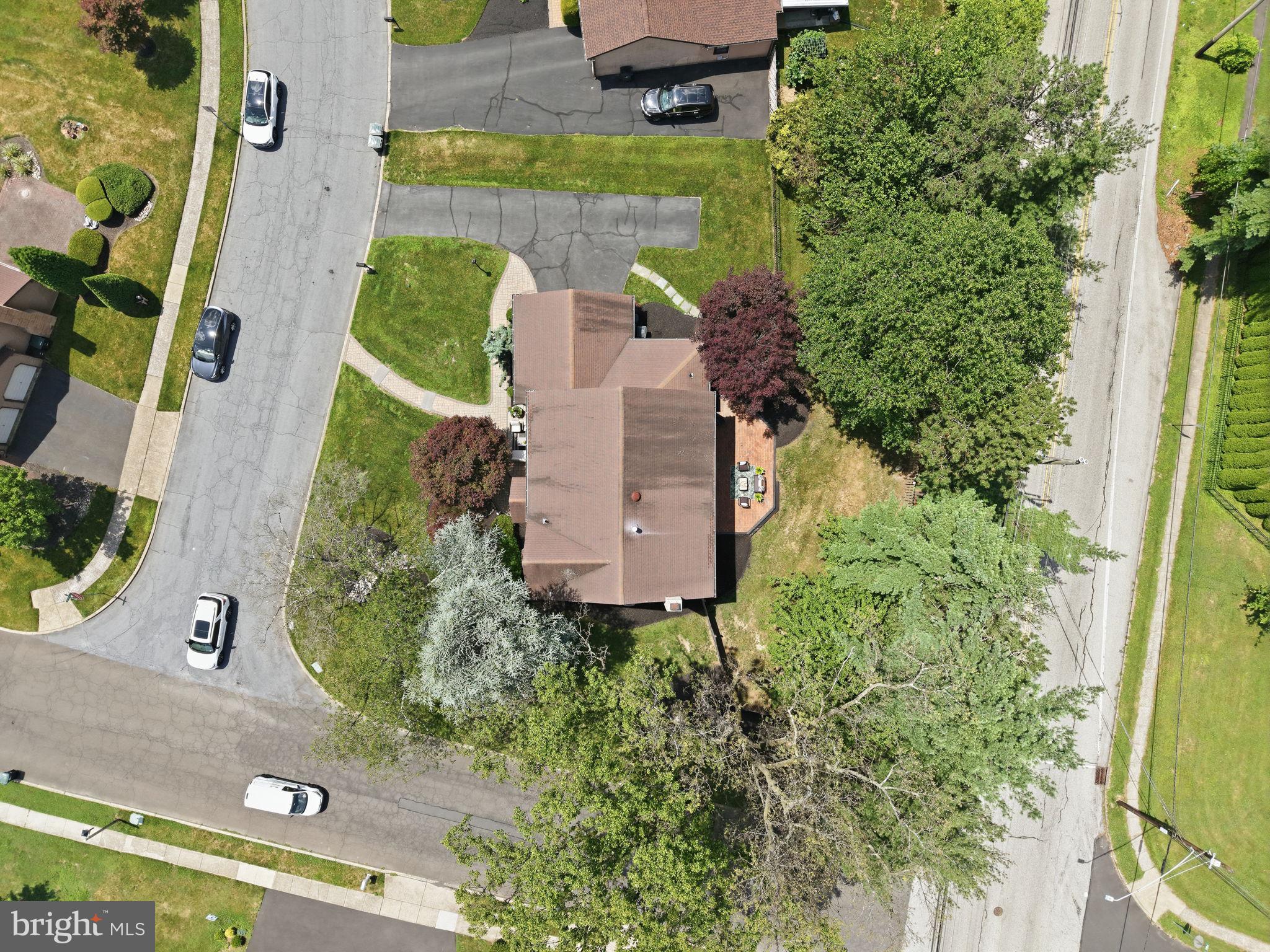 HUNTINGDON VALLEY - Residential
