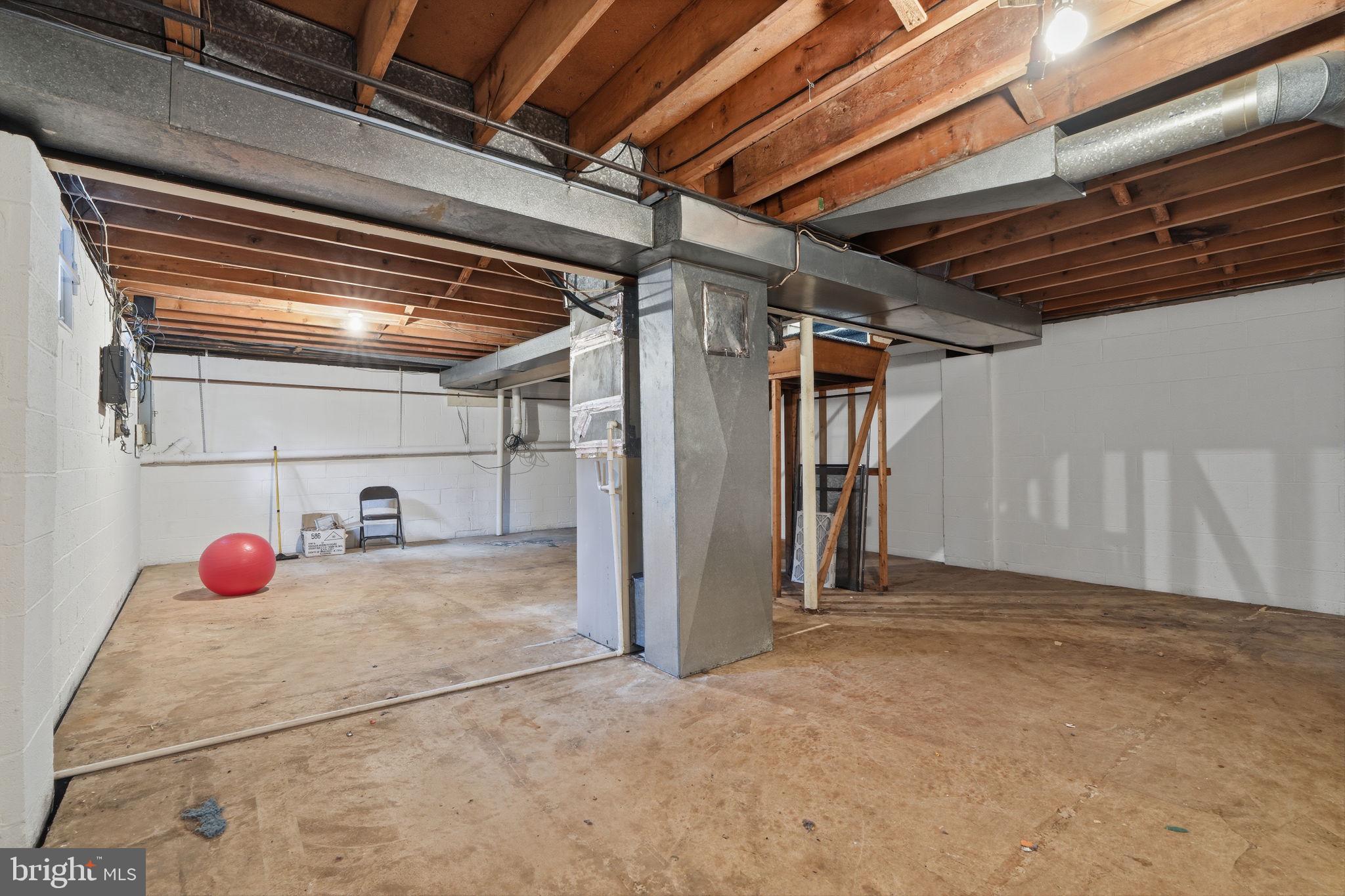 HUNTINGDON VALLEY - Residential