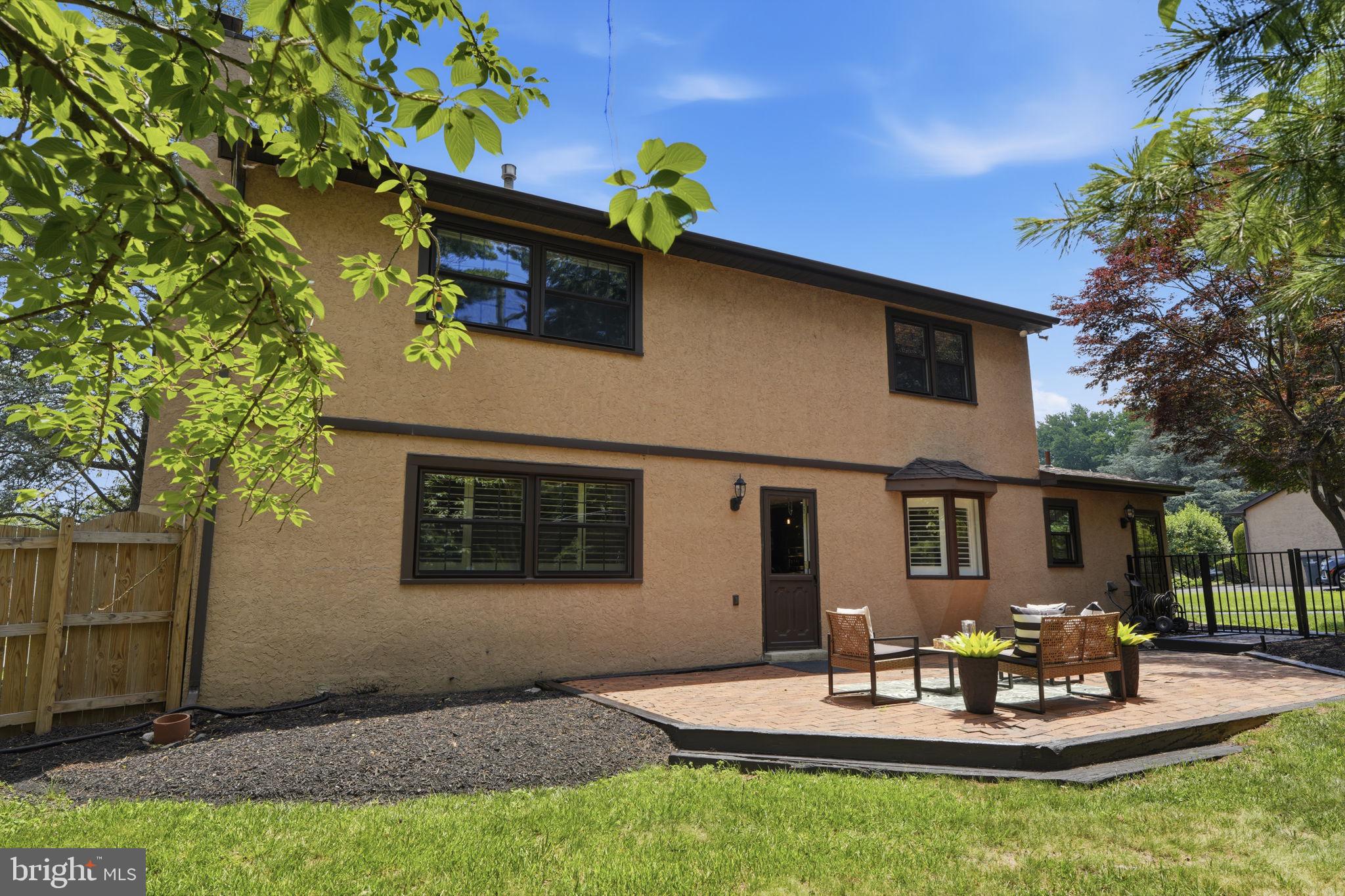 HUNTINGDON VALLEY - Residential