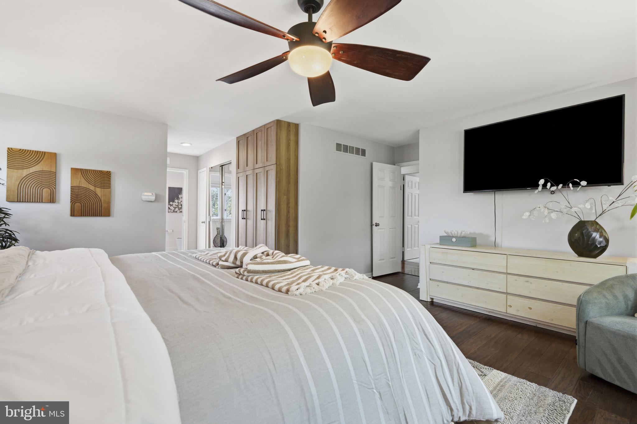 HUNTINGDON VALLEY - Residential