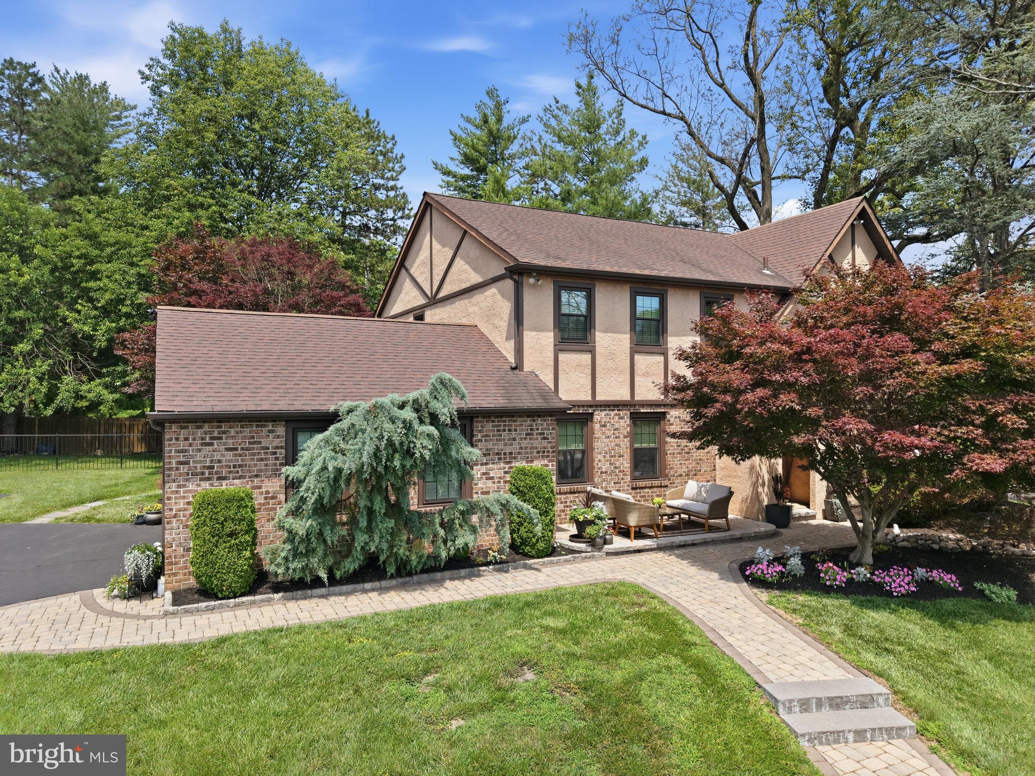 HUNTINGDON VALLEY - Residential