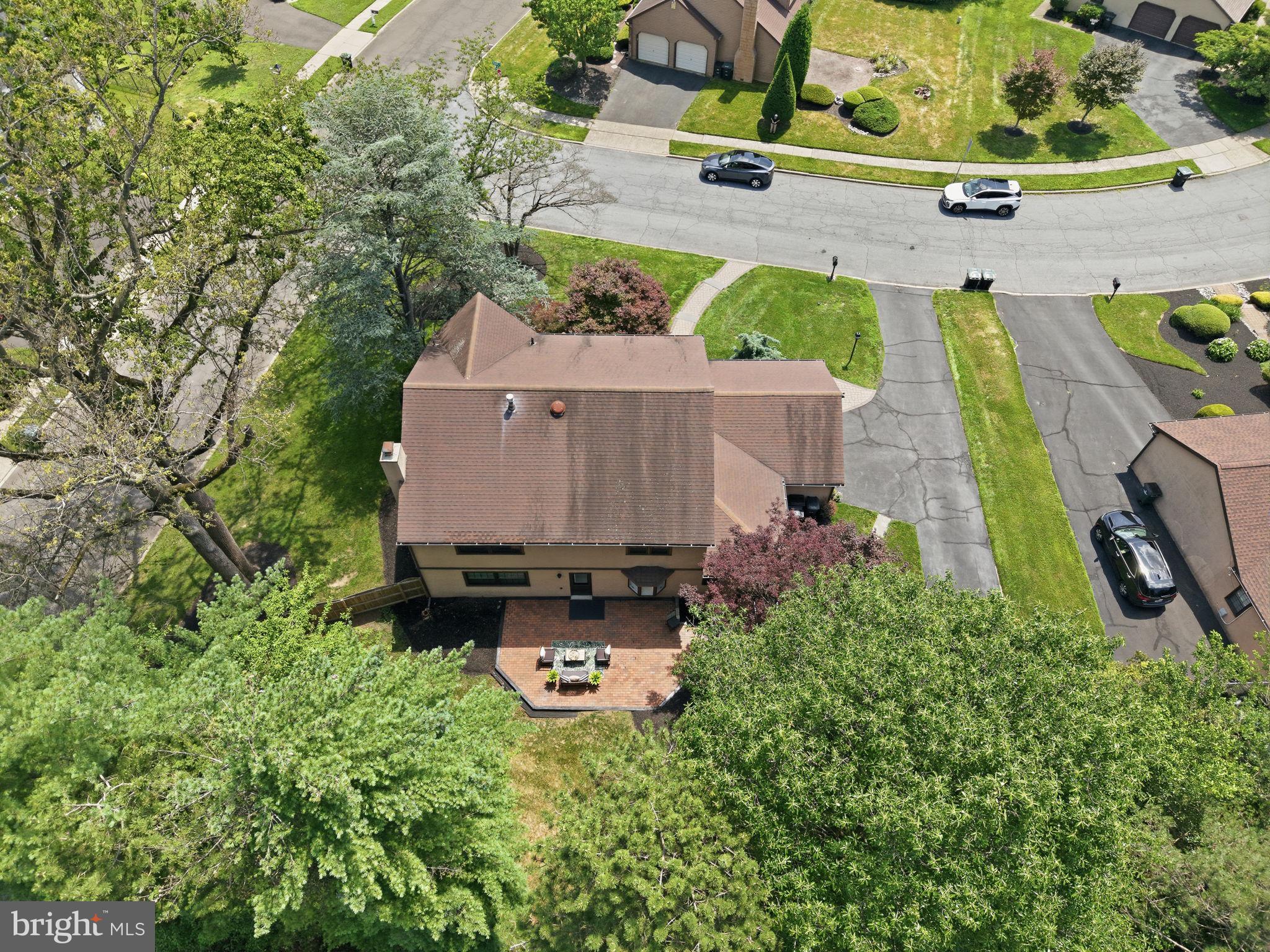 HUNTINGDON VALLEY - Residential