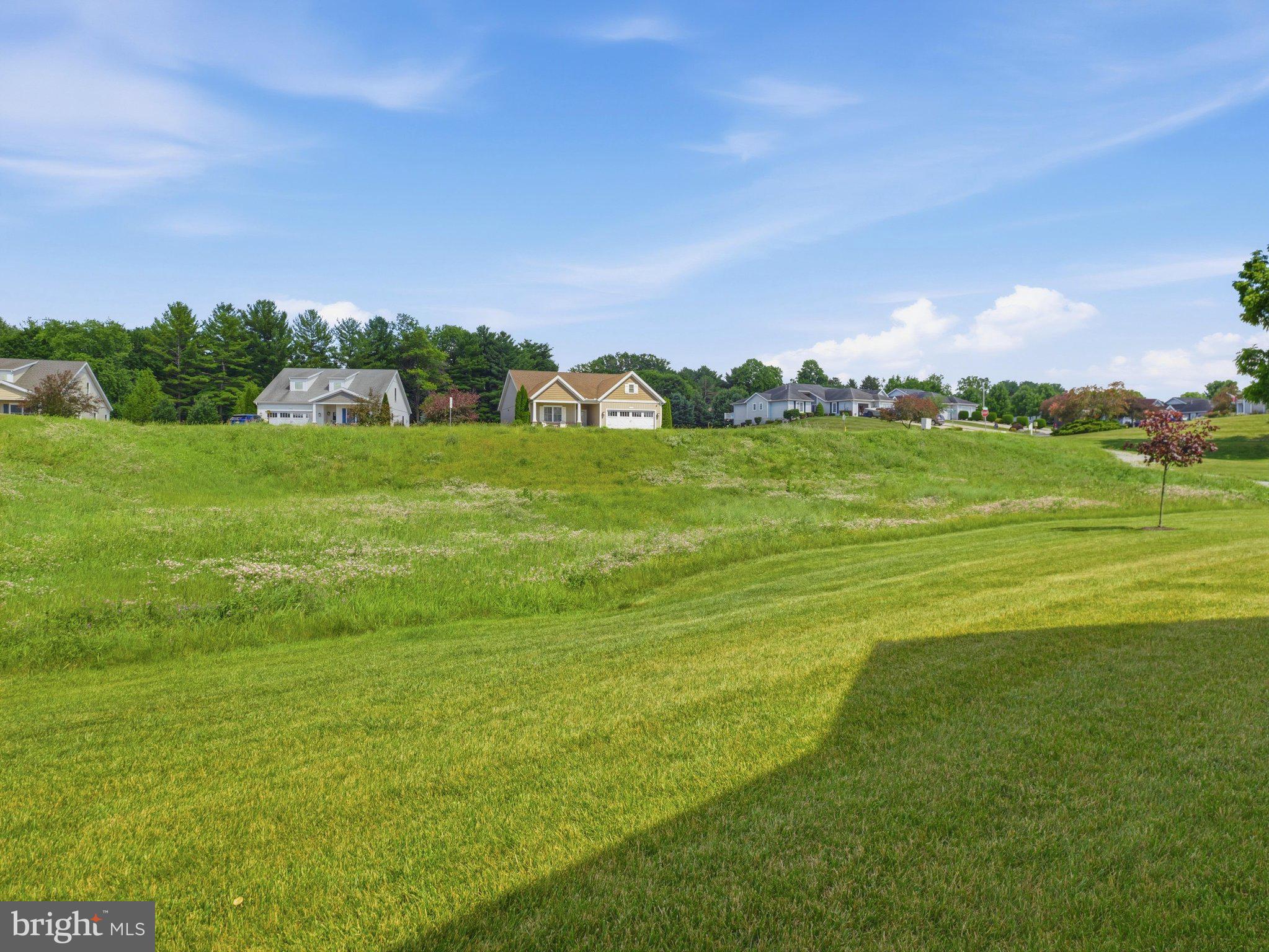 PENN NATIONAL GOLF COURSE COMMUNITY - Residential