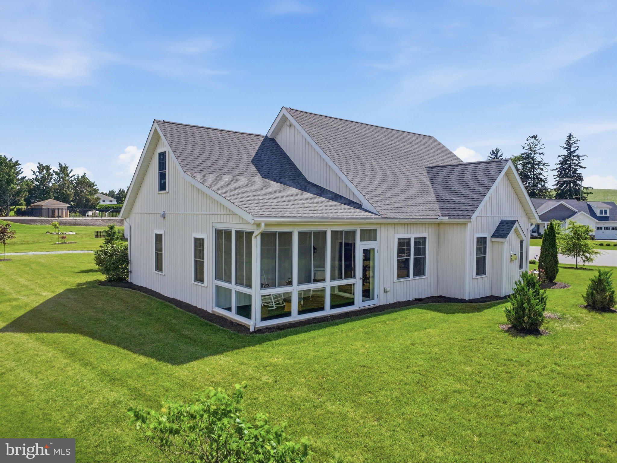 PENN NATIONAL GOLF COURSE COMMUNITY - Residential
