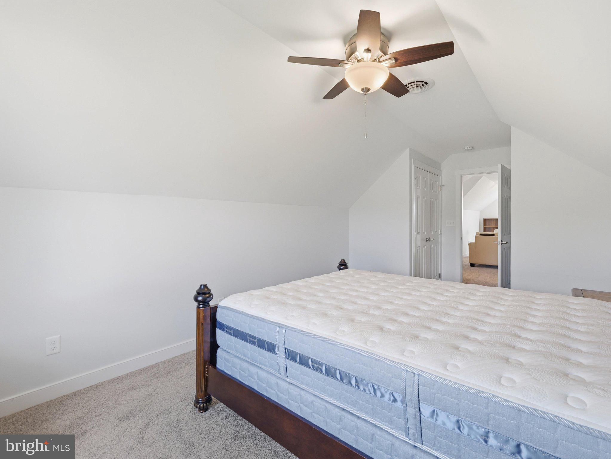 PENN NATIONAL GOLF COURSE COMMUNITY - Residential