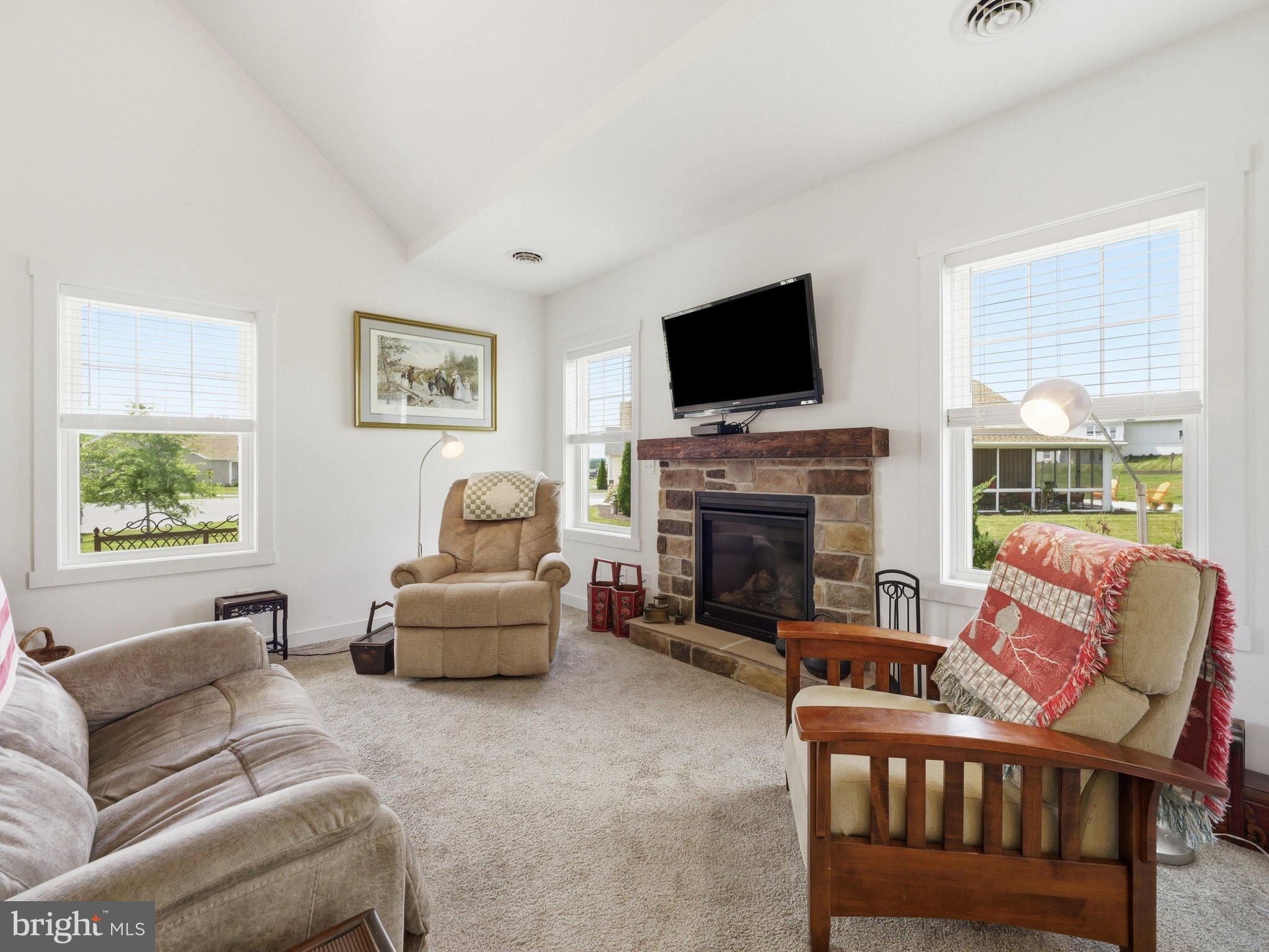 PENN NATIONAL GOLF COURSE COMMUNITY - Residential