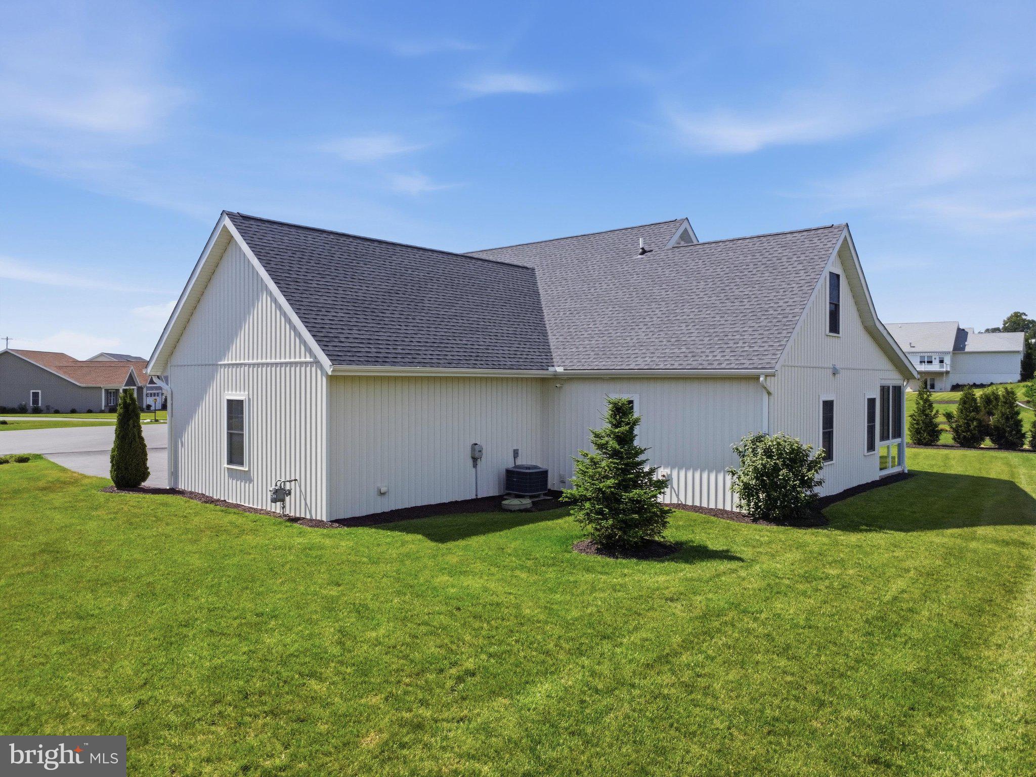PENN NATIONAL GOLF COURSE COMMUNITY - Residential