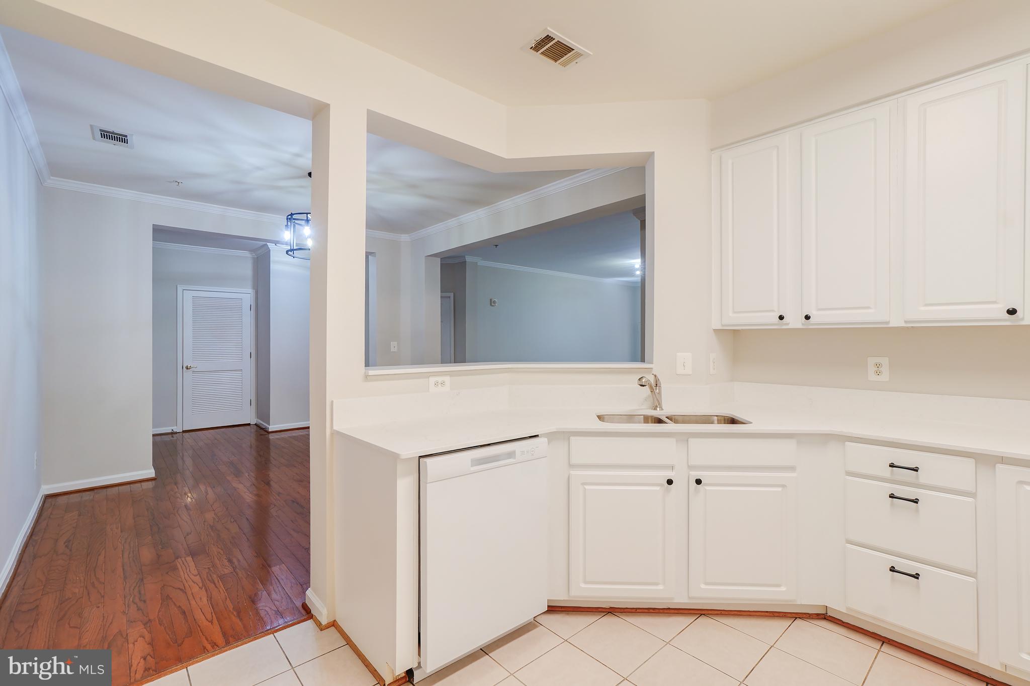 LAKELANDS RIDGE - Residential