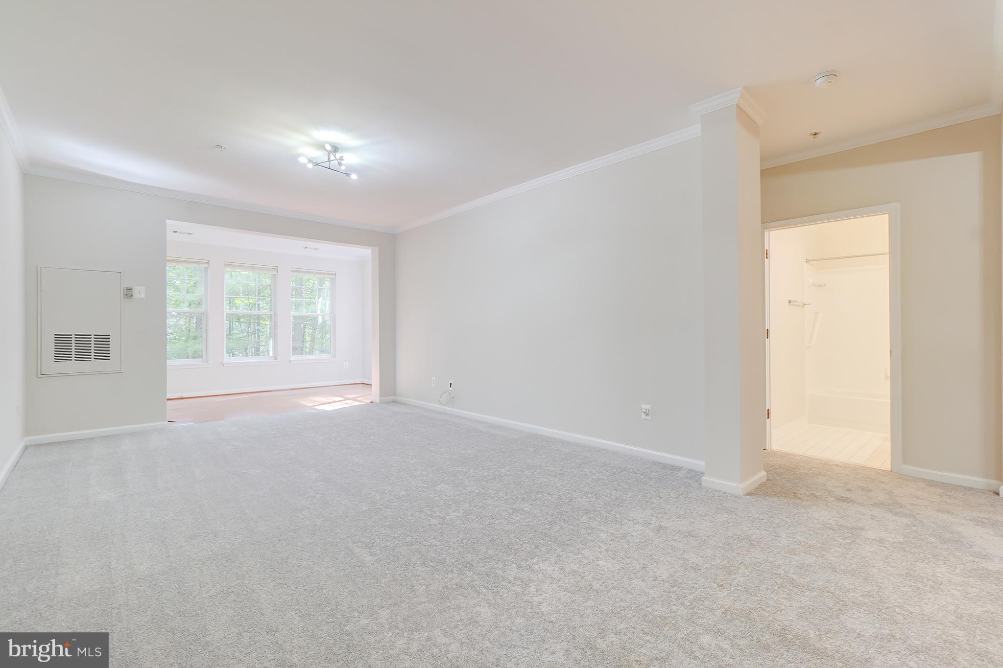 LAKELANDS RIDGE - Residential