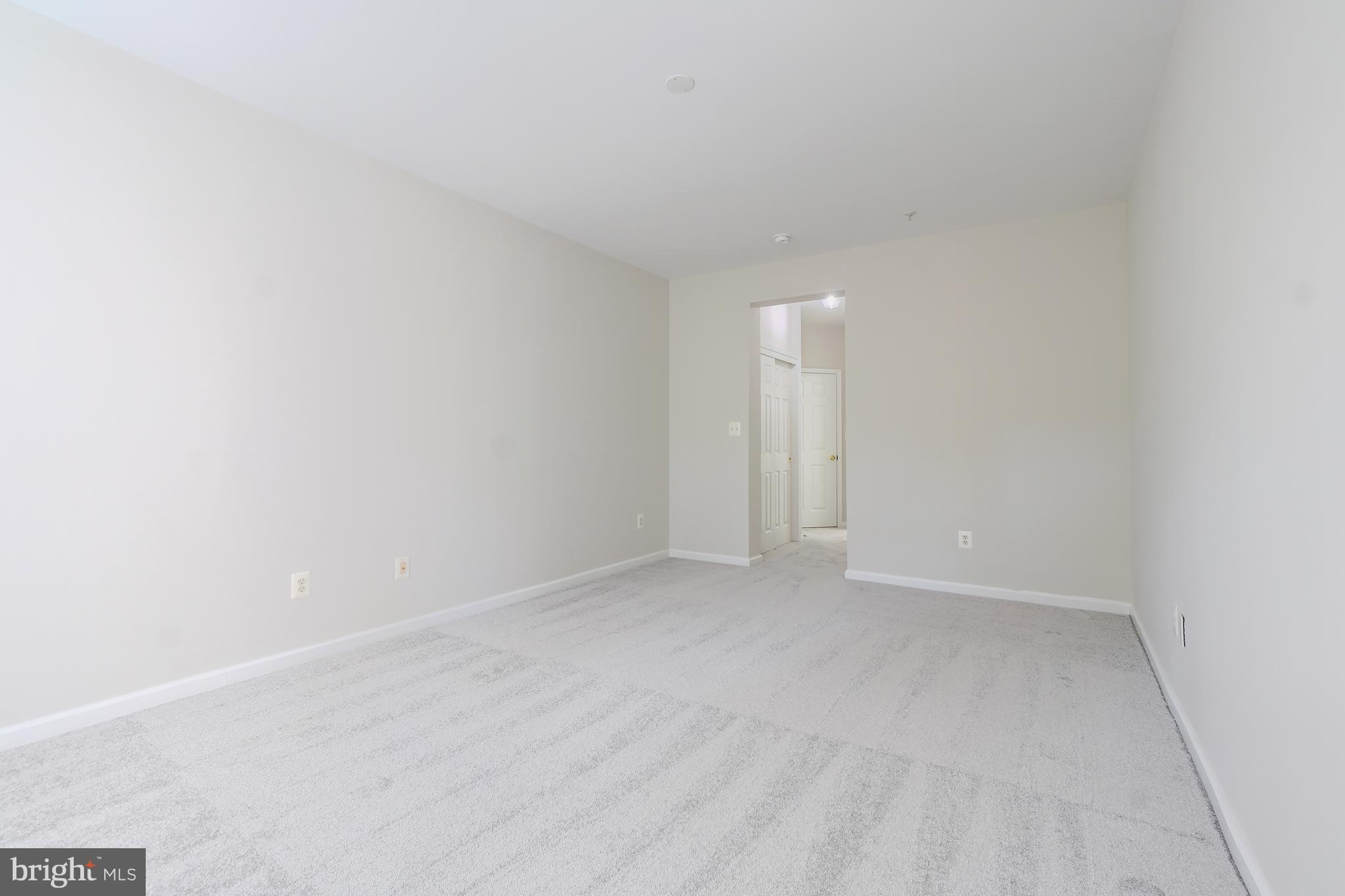 LAKELANDS RIDGE - Residential