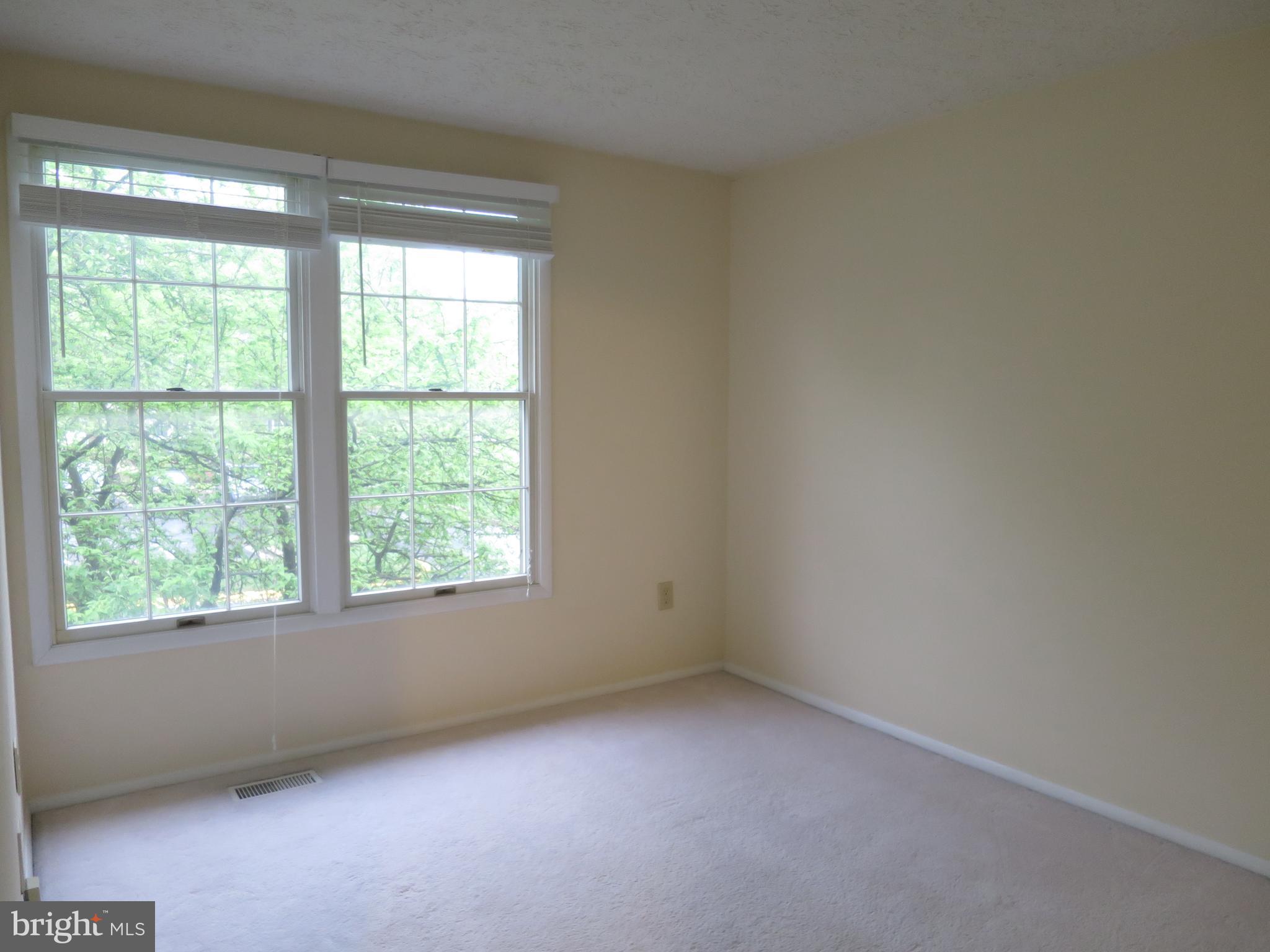 PARK OVERLOOK - Residential Lease