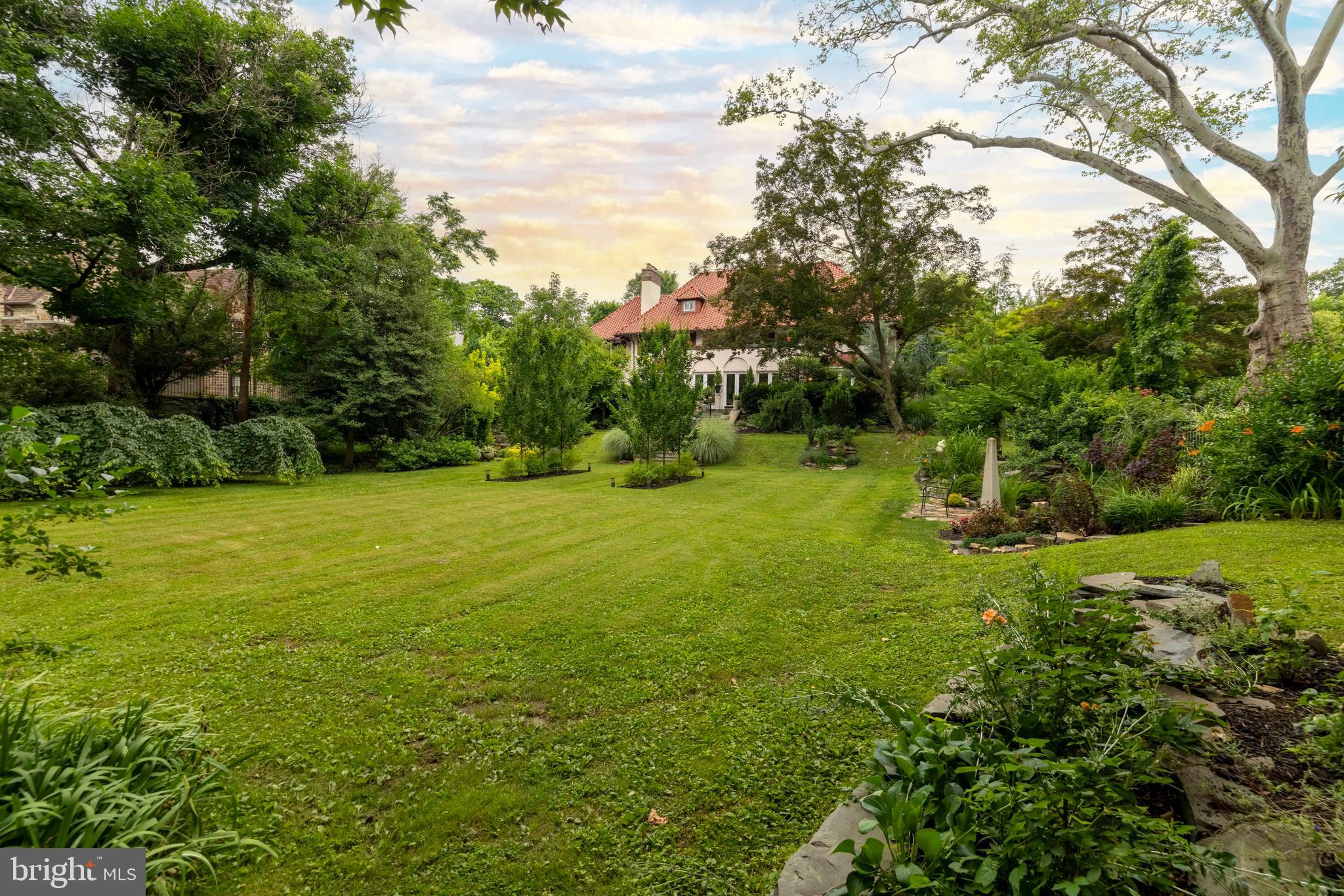 JENKINTOWN MANOR - Residential