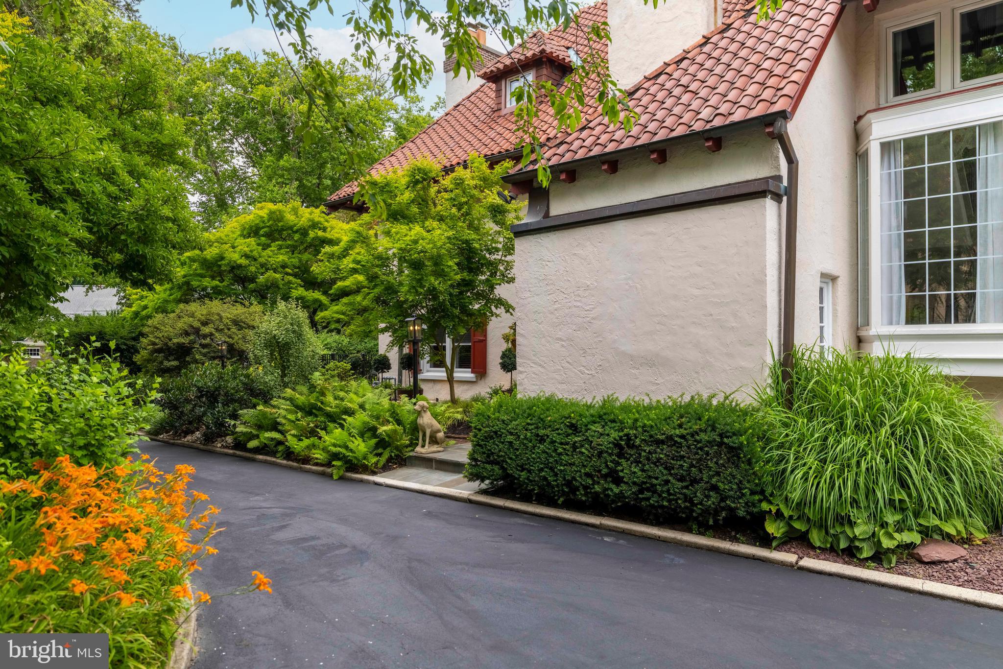 JENKINTOWN MANOR - Residential