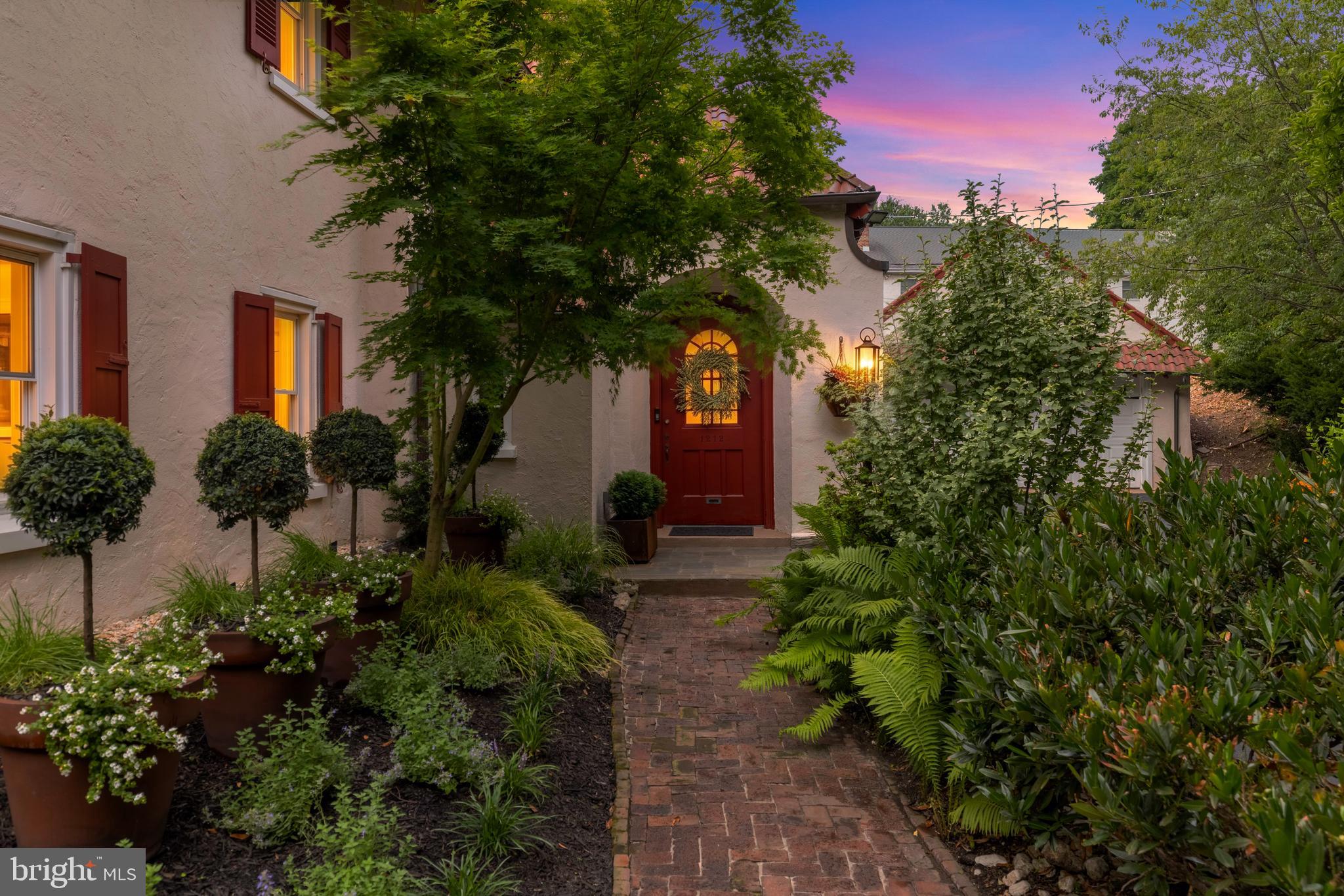 JENKINTOWN MANOR - Residential