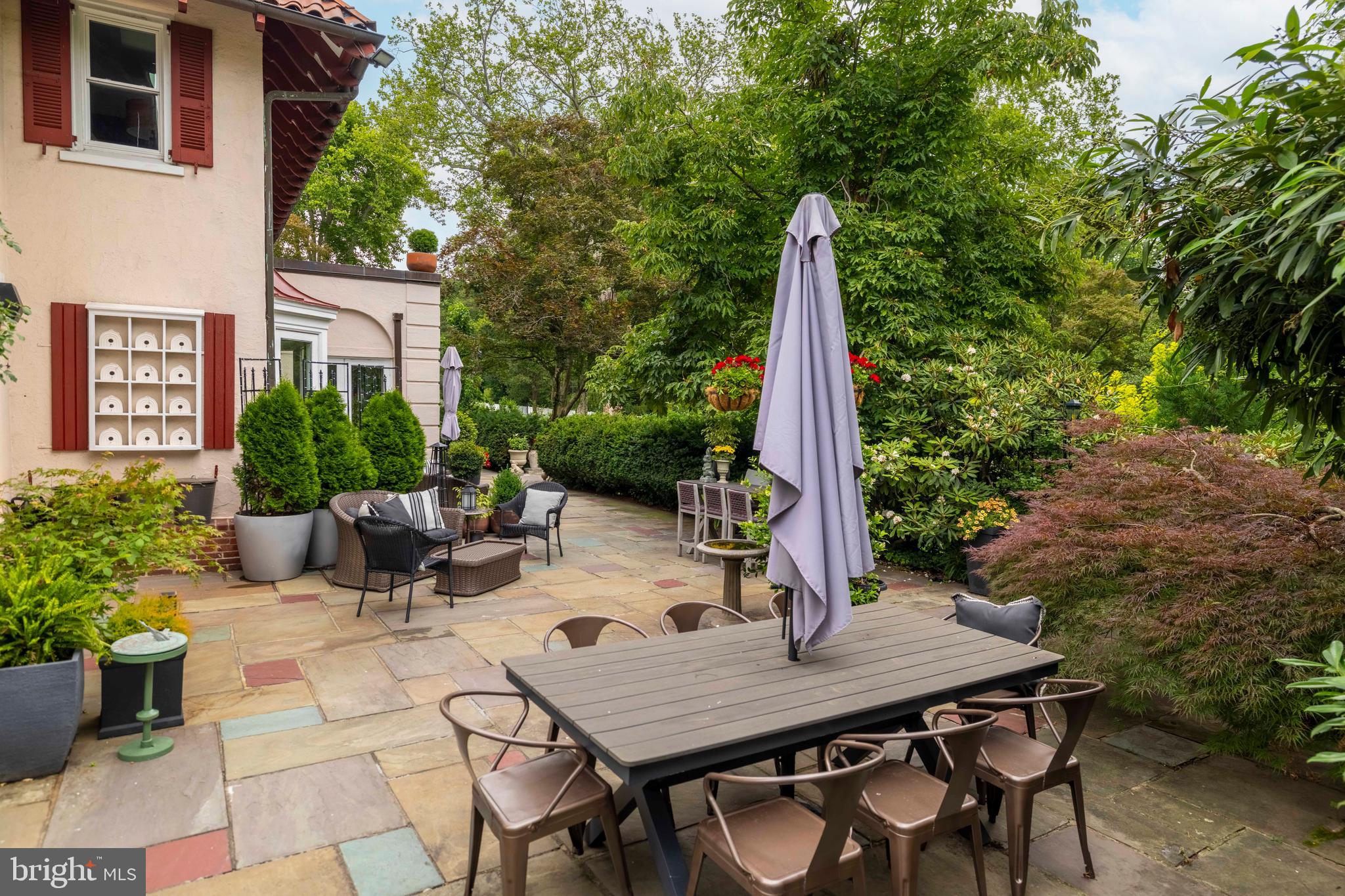 JENKINTOWN MANOR - Residential