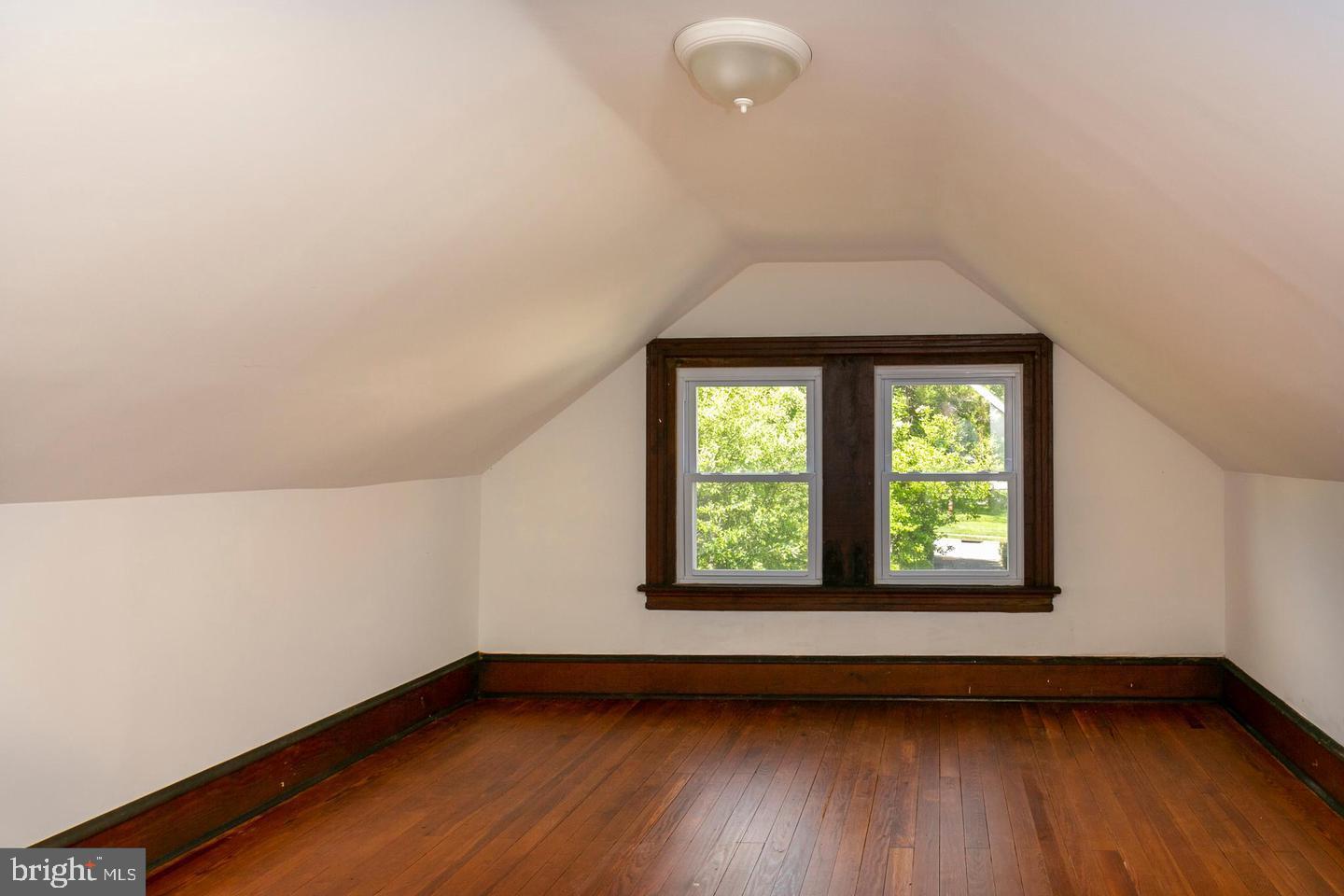 JENKINTOWN MANOR - Residential