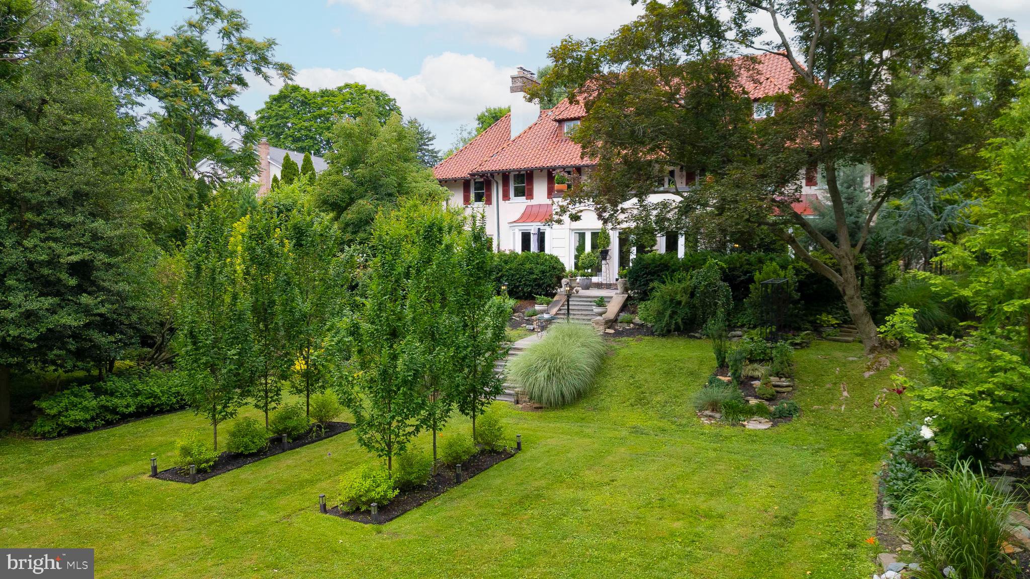 JENKINTOWN MANOR - Residential