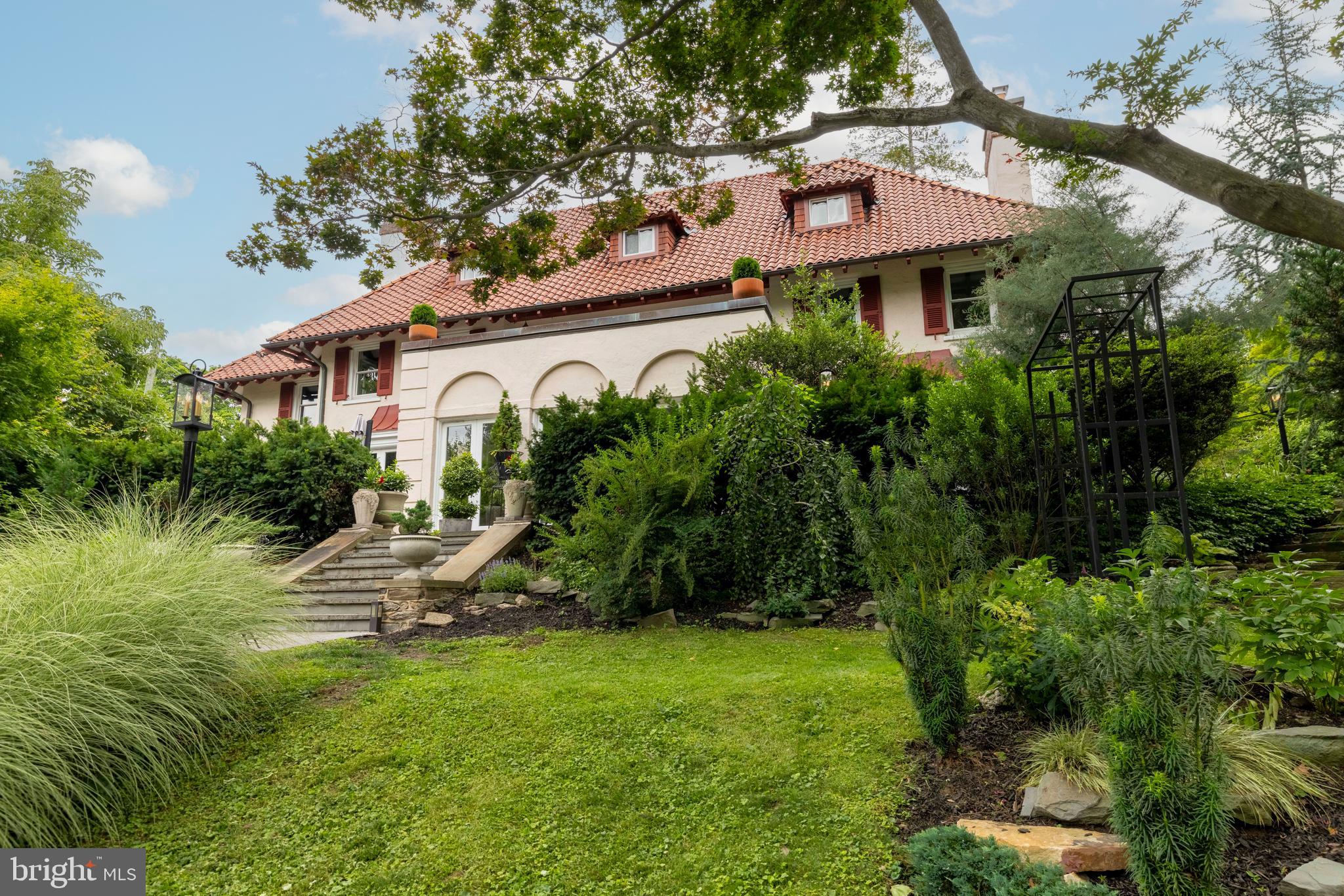 JENKINTOWN MANOR - Residential