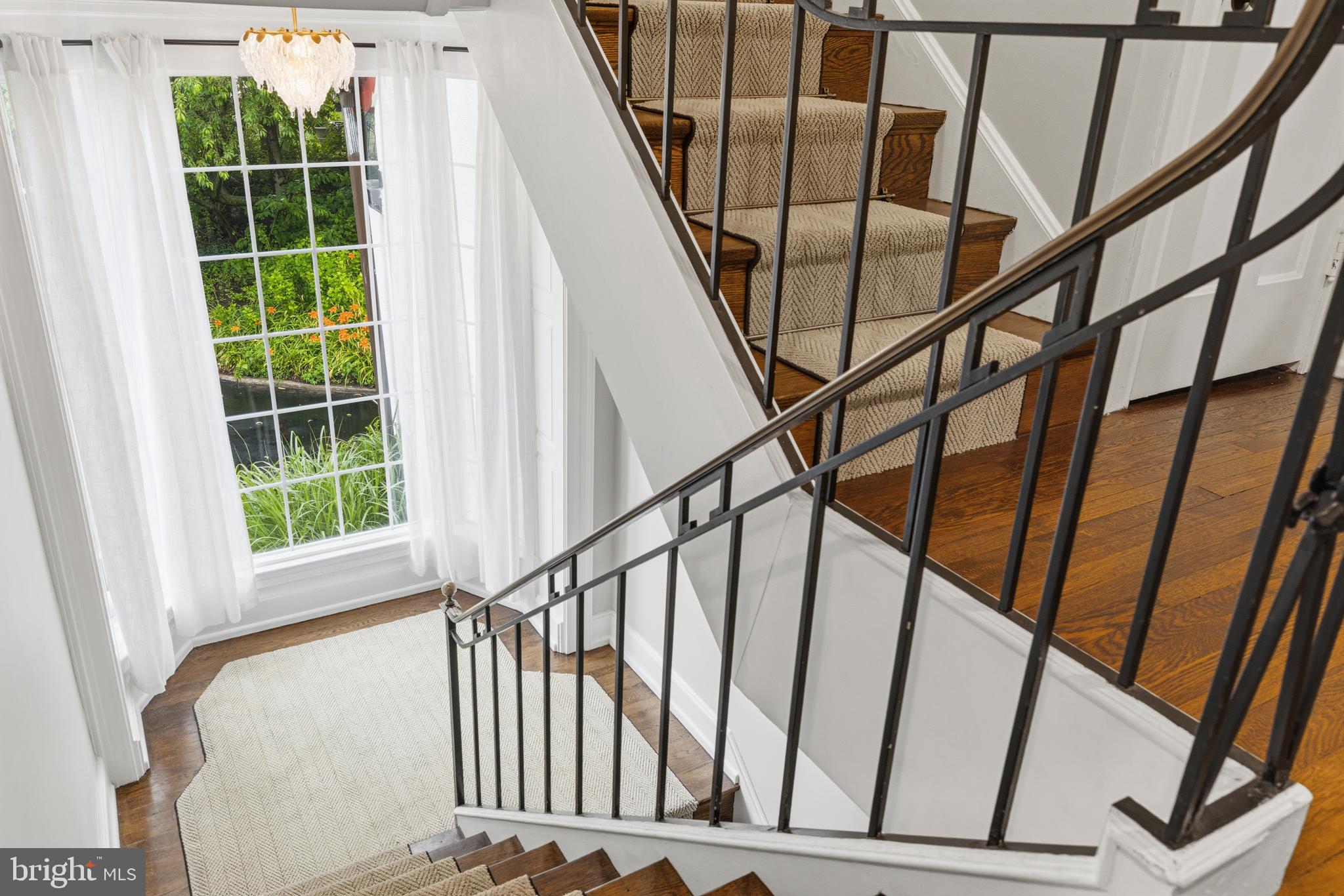 JENKINTOWN MANOR - Residential