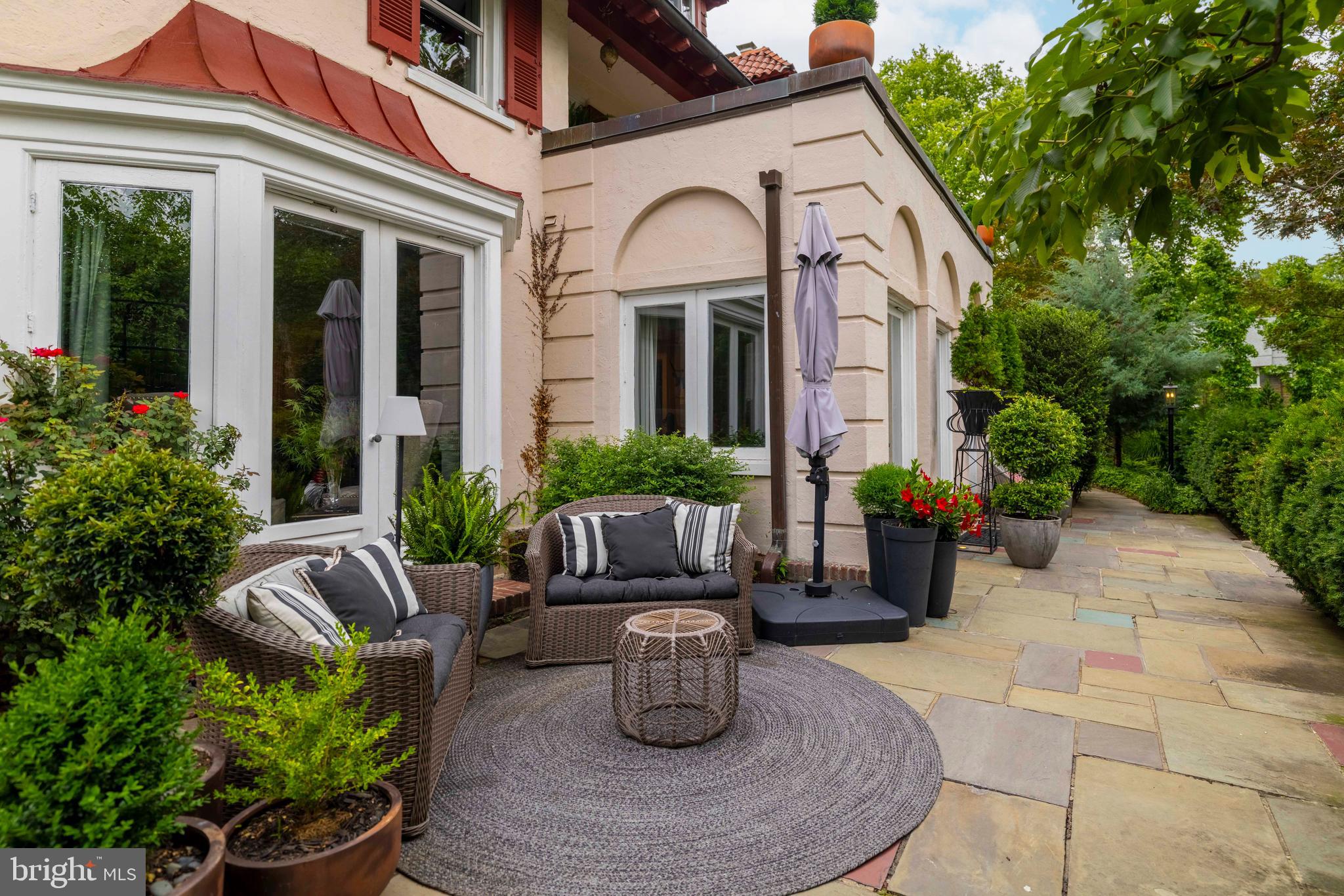 JENKINTOWN MANOR - Residential