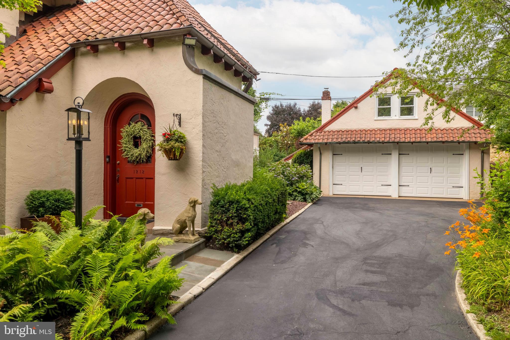 JENKINTOWN MANOR - Residential