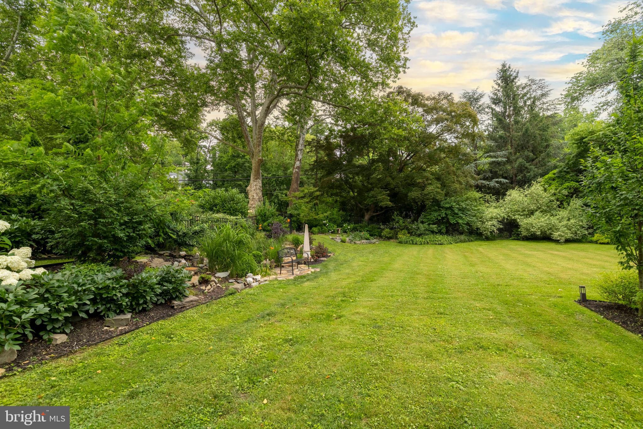 JENKINTOWN MANOR - Residential