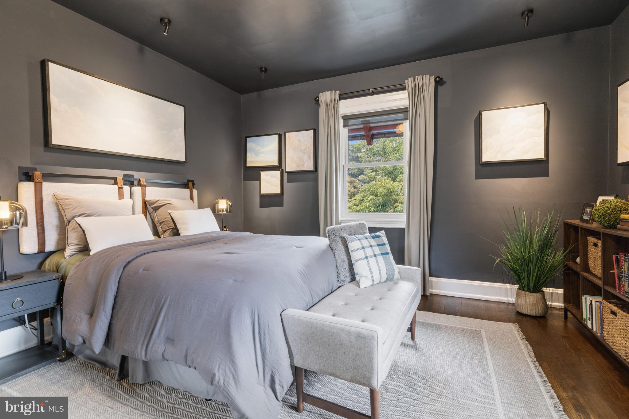 JENKINTOWN MANOR - Residential