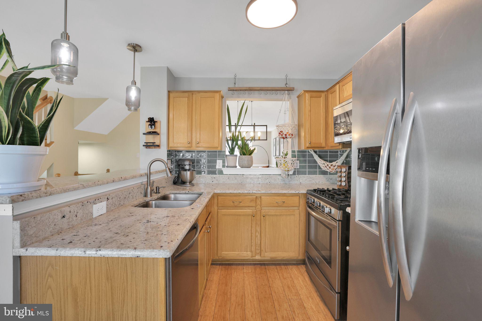GROVEWOOD - Residential