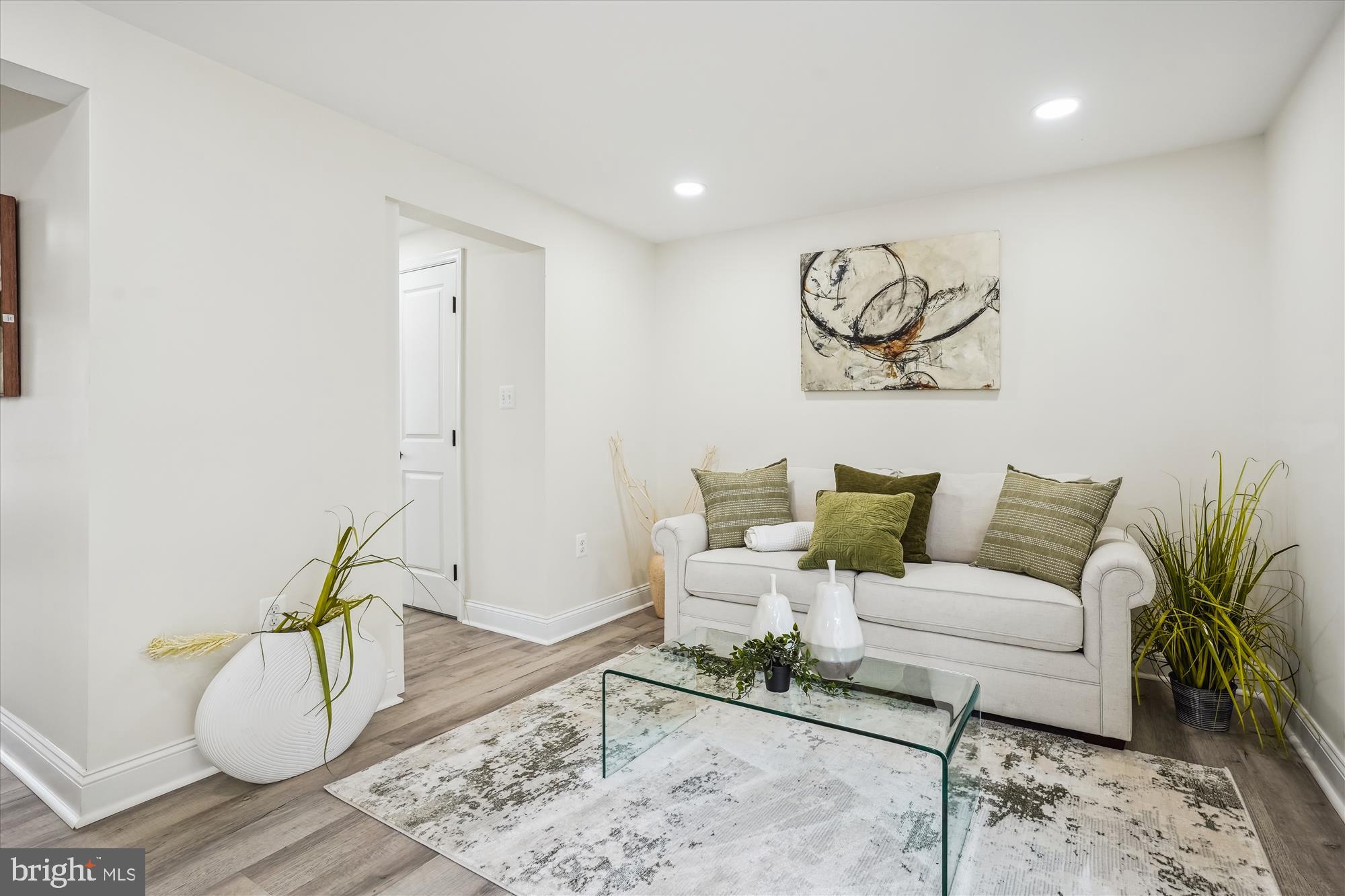 CLINTON PLAZA TOWNHOUSES - Residential