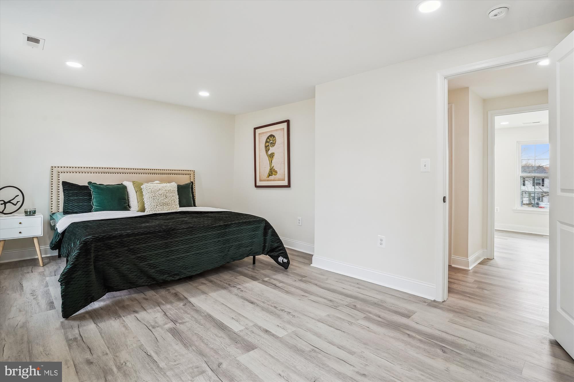 CLINTON PLAZA TOWNHOUSES - Residential