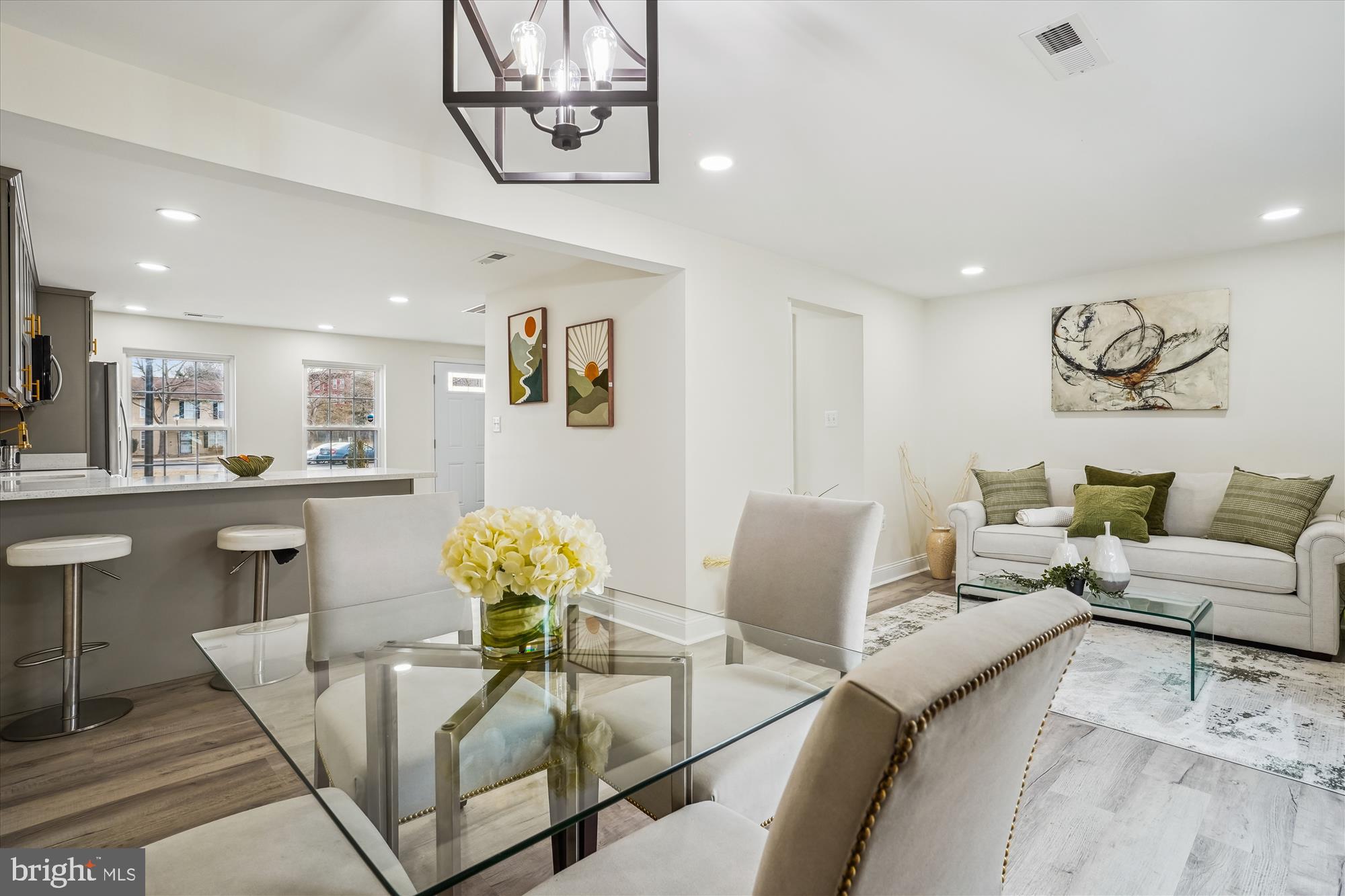 CLINTON PLAZA TOWNHOUSES - Residential
