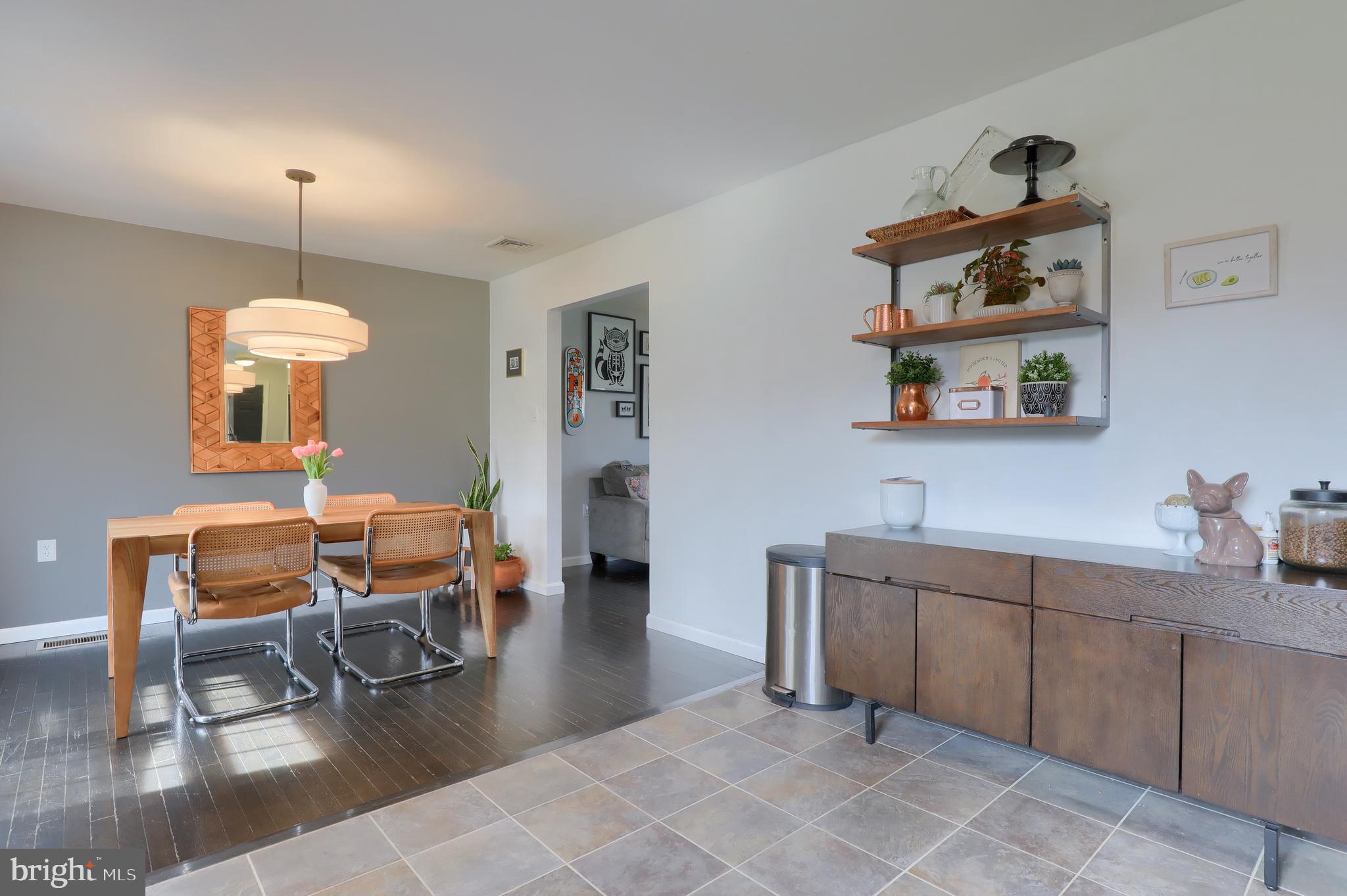 GOLDEN ACRES - Residential