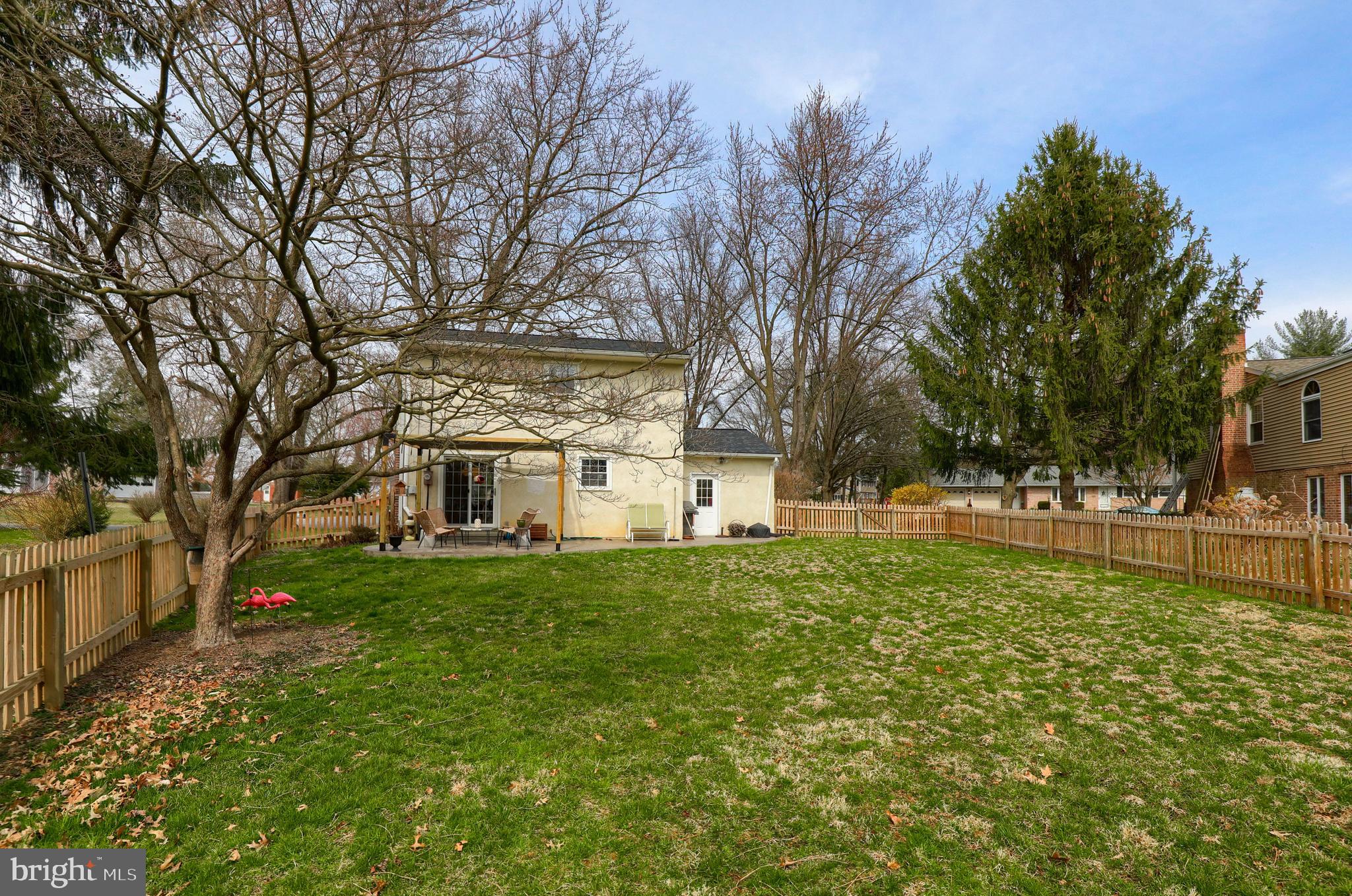GOLDEN ACRES - Residential