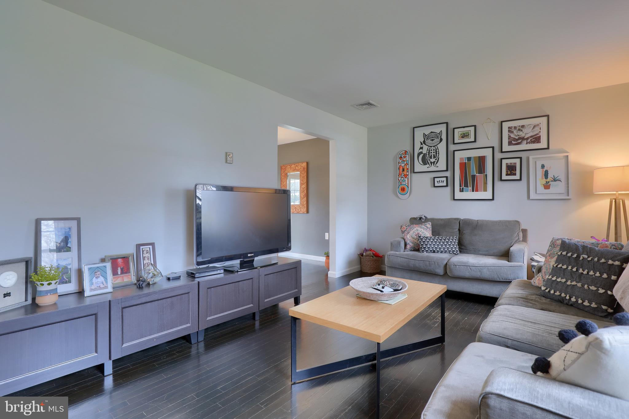 GOLDEN ACRES - Residential