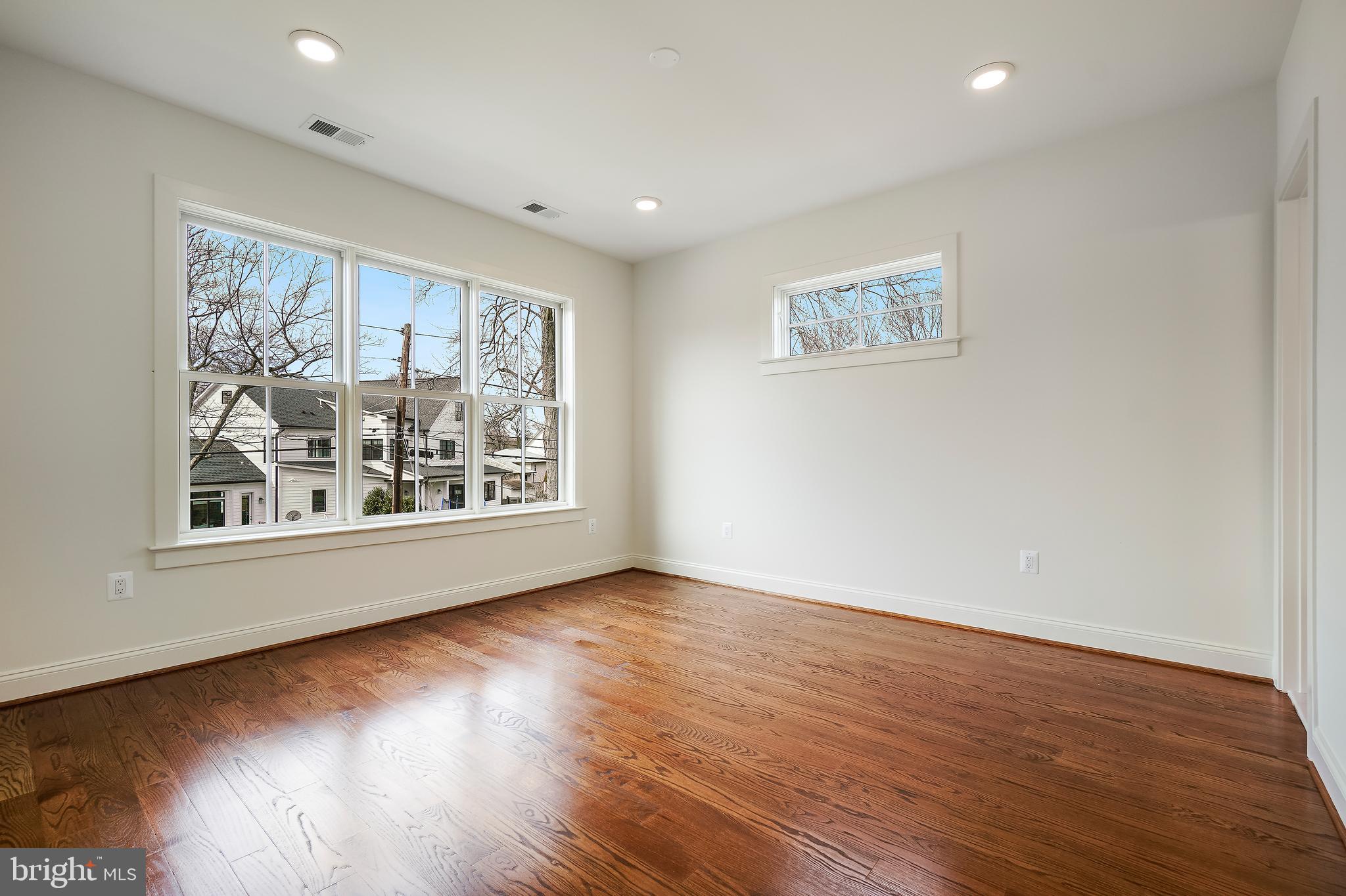 BRADMOOR - Residential