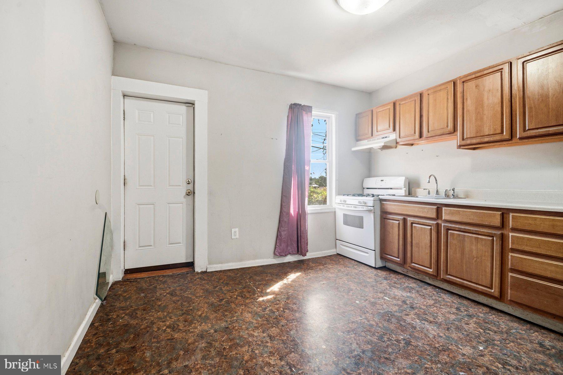 WAVERLY - Residential
